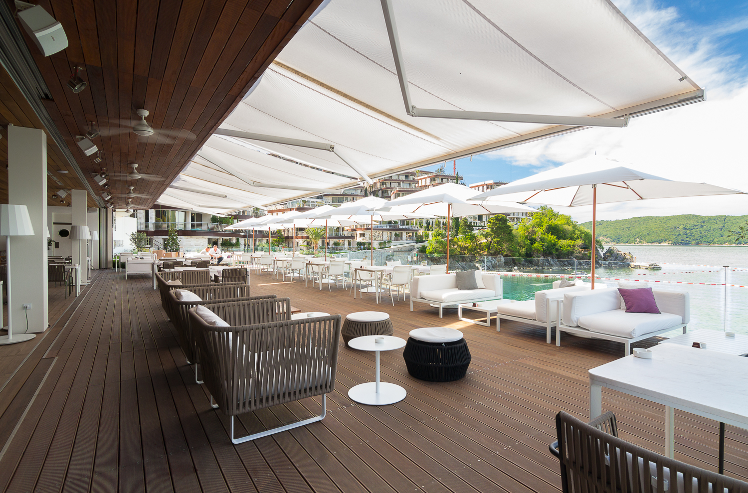 Dukley Beach Lounge