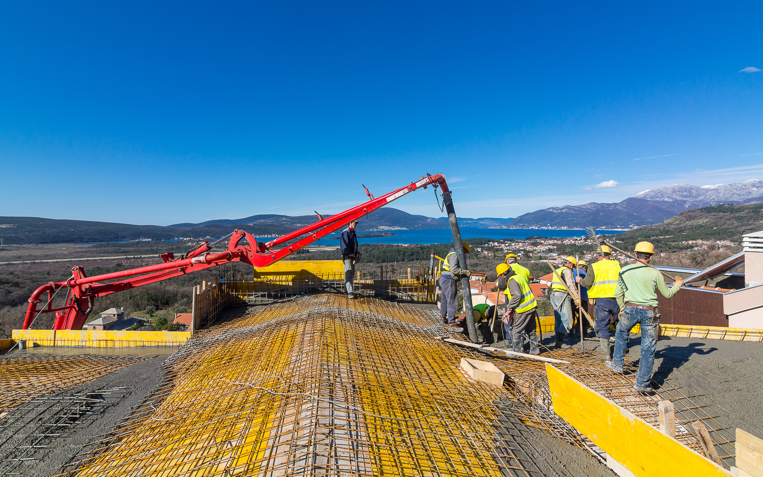 Tivat-Heights-Bay-of-Kotor-Exteriors-Roof-Construction-View-02.jpg