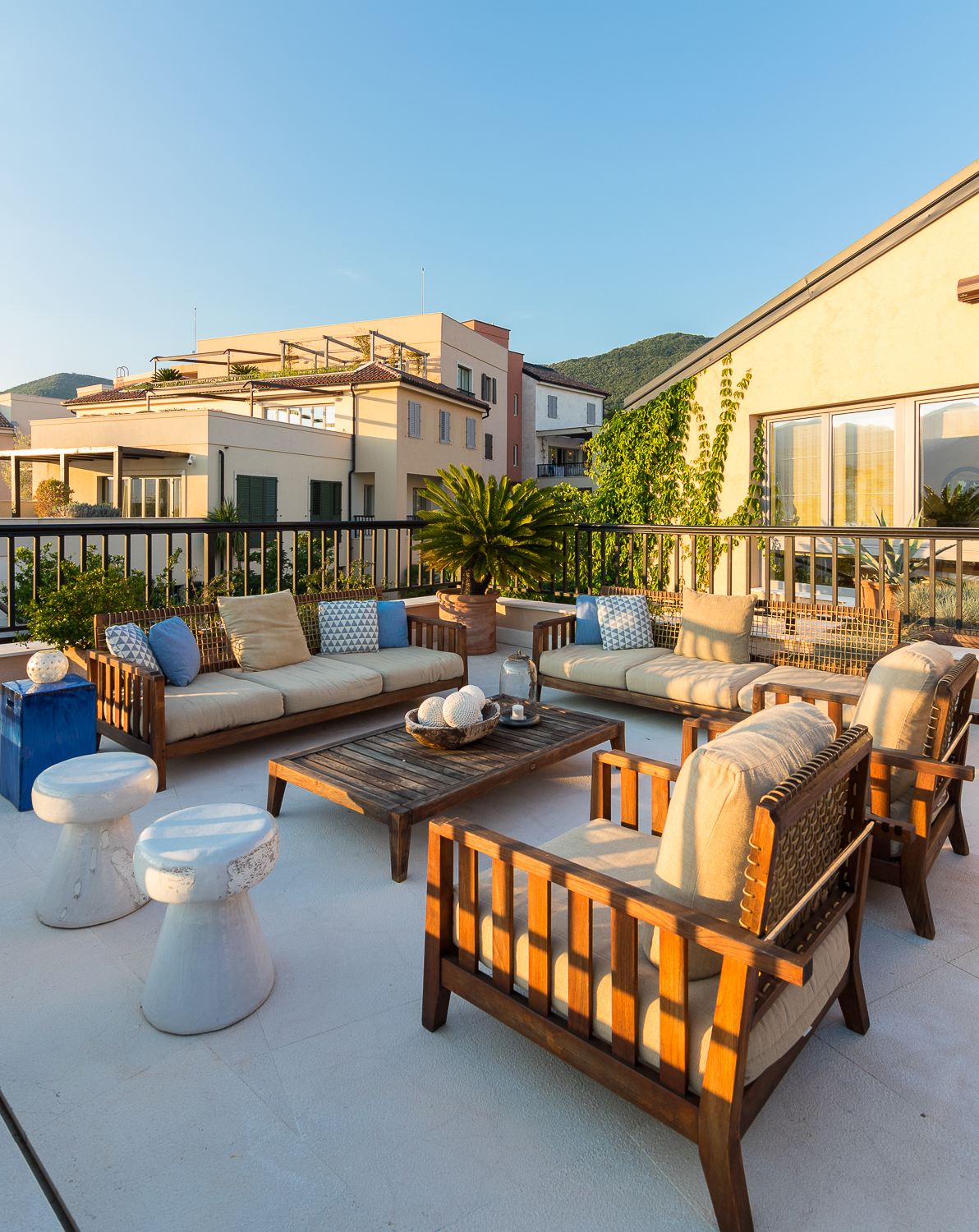 Porto-Montenegro-Tivat-Design-Seaview-Terrace-03.jpg