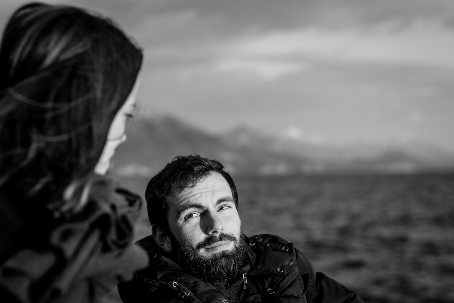 Black&White-Outdoor-Winter-Natural-Light-Portrait-Young-French-Couple-02.jpg