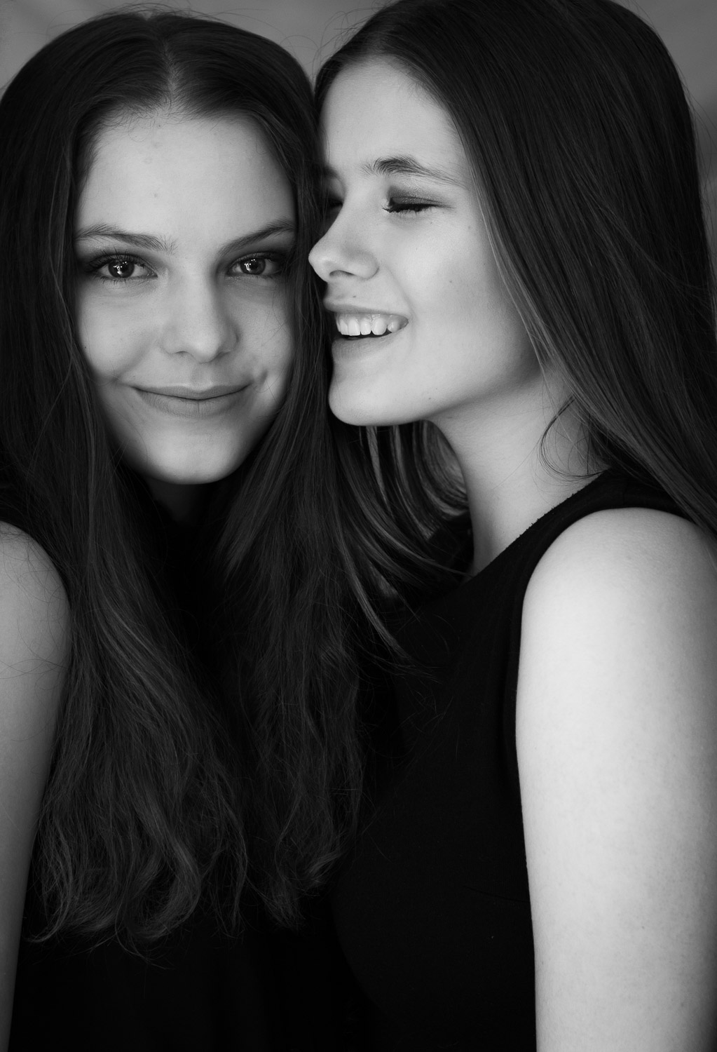 BW-Artificial-Light-Portrait-Two-Young-Girls.jpg