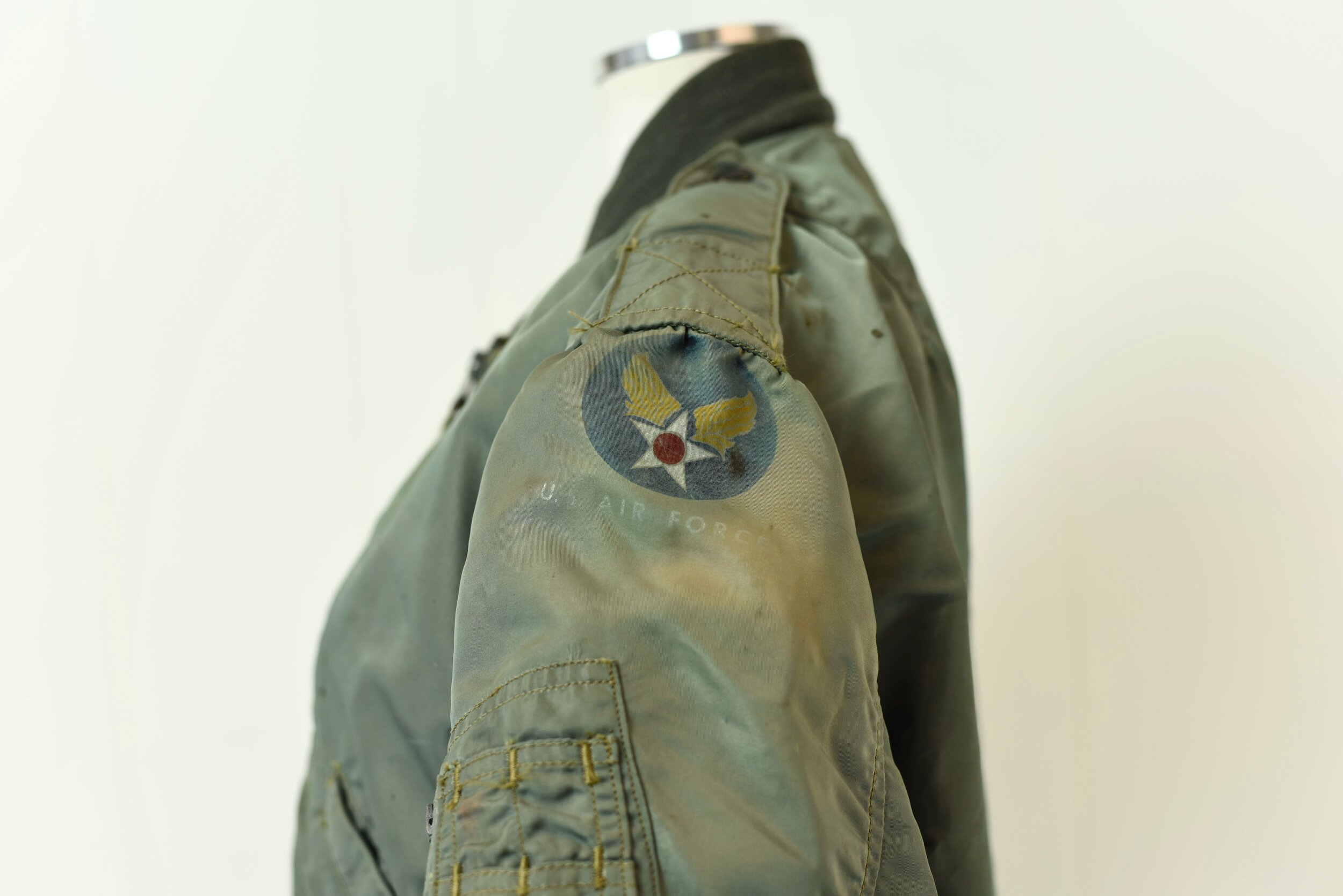 1950s/1960s United States Air Force Military Green Nylon Jacket — Canned Ham Vintage