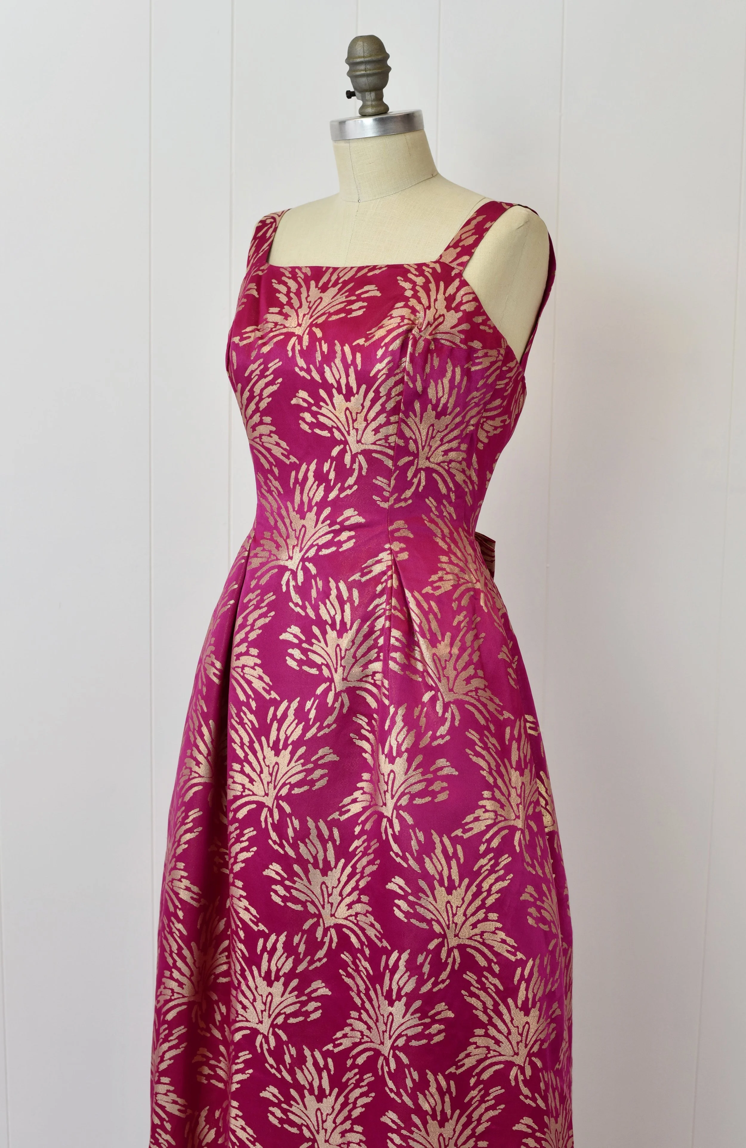 1950s/1960s Magenta Gold Metallic 