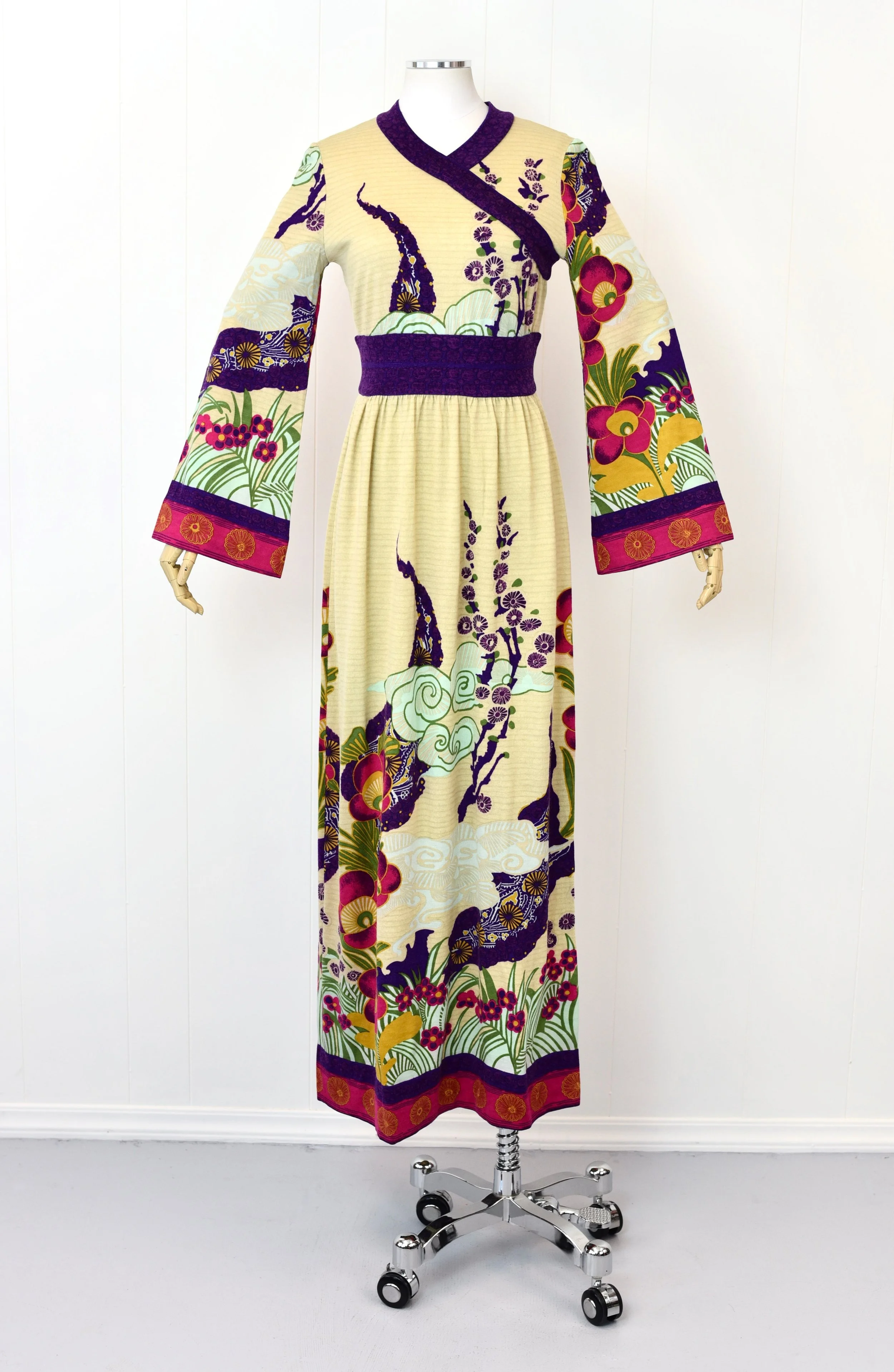 1970s Goldworm Purple Floral Boho Wool 