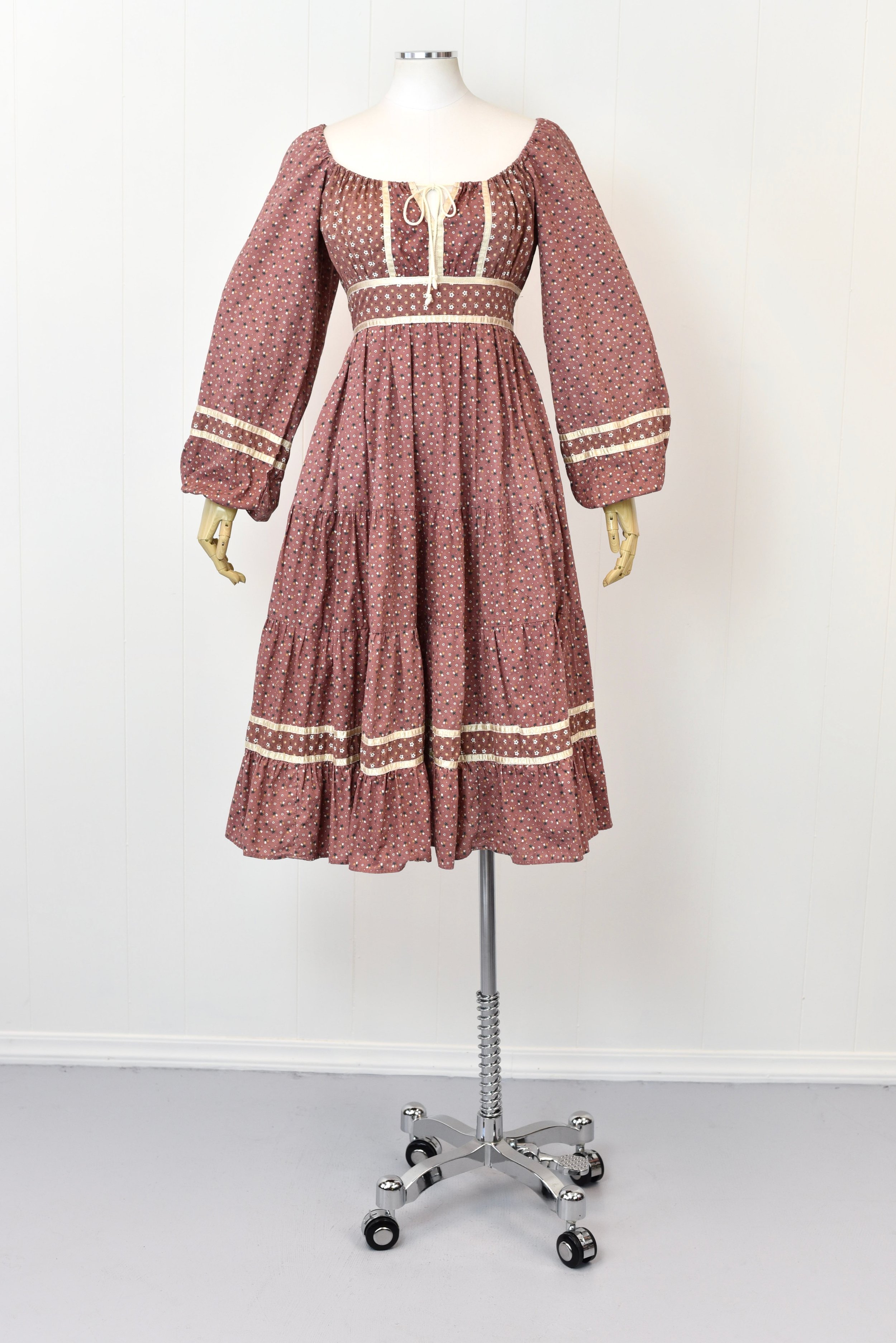 1970s Gunne Sax by Jessica McClintock Floral Prairie Cottage Core Dress — Canned Ham Vintage