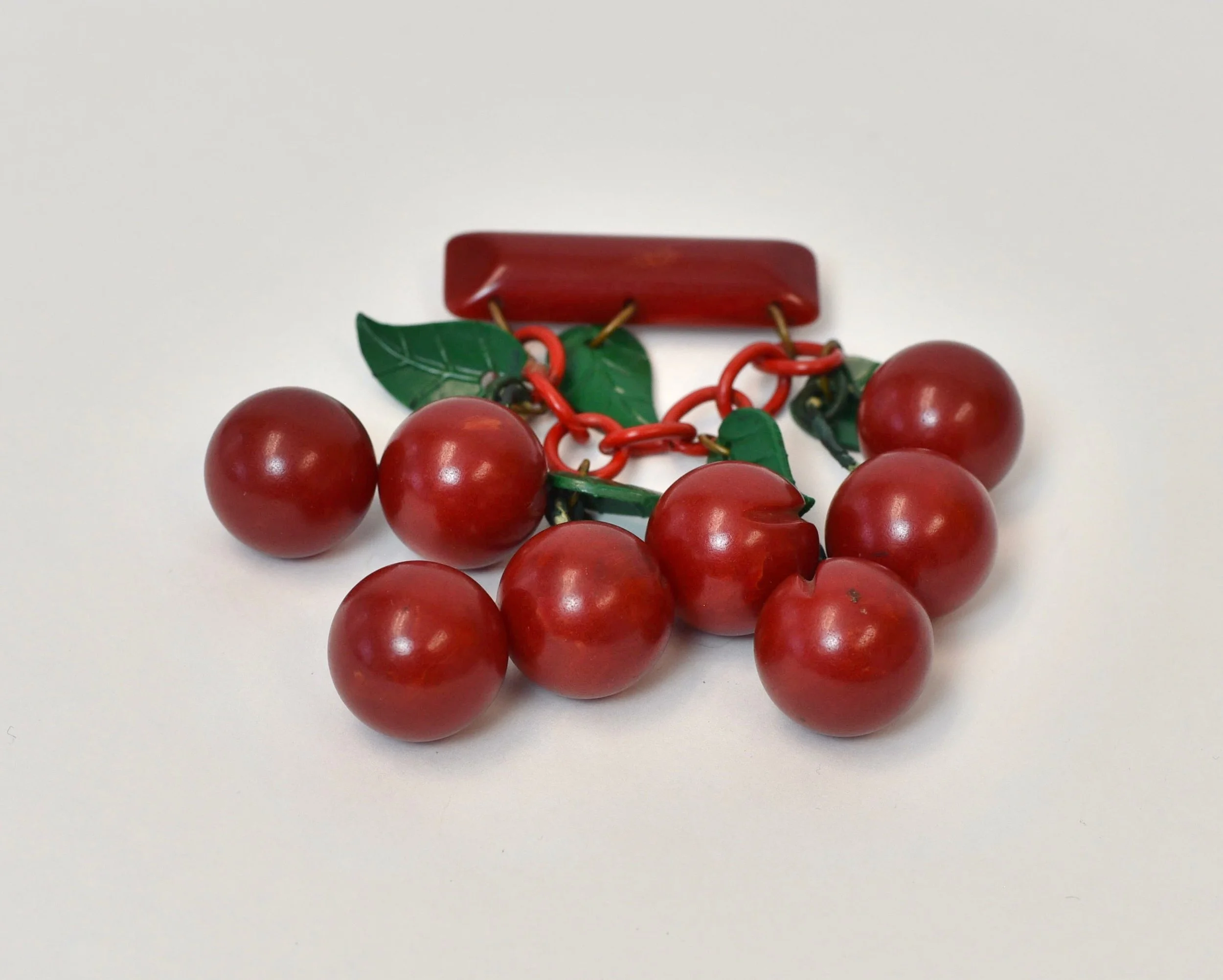 1940s Bakelite Cherries Cluster Novelty Bar Brooch Pin Jewelry