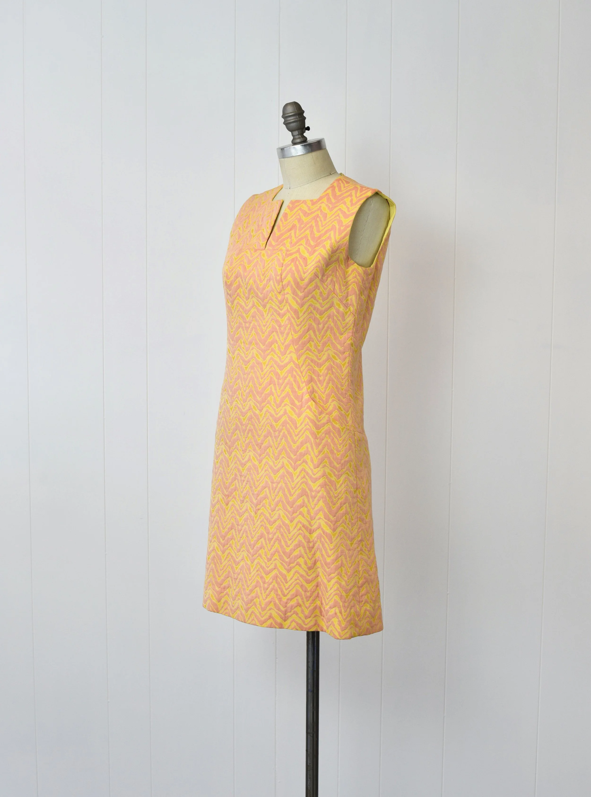 sixties shift dress 50s/60s Black Silk Shift Dress