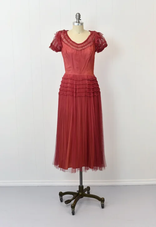 1940s Dresses  Canned Ham Vintage