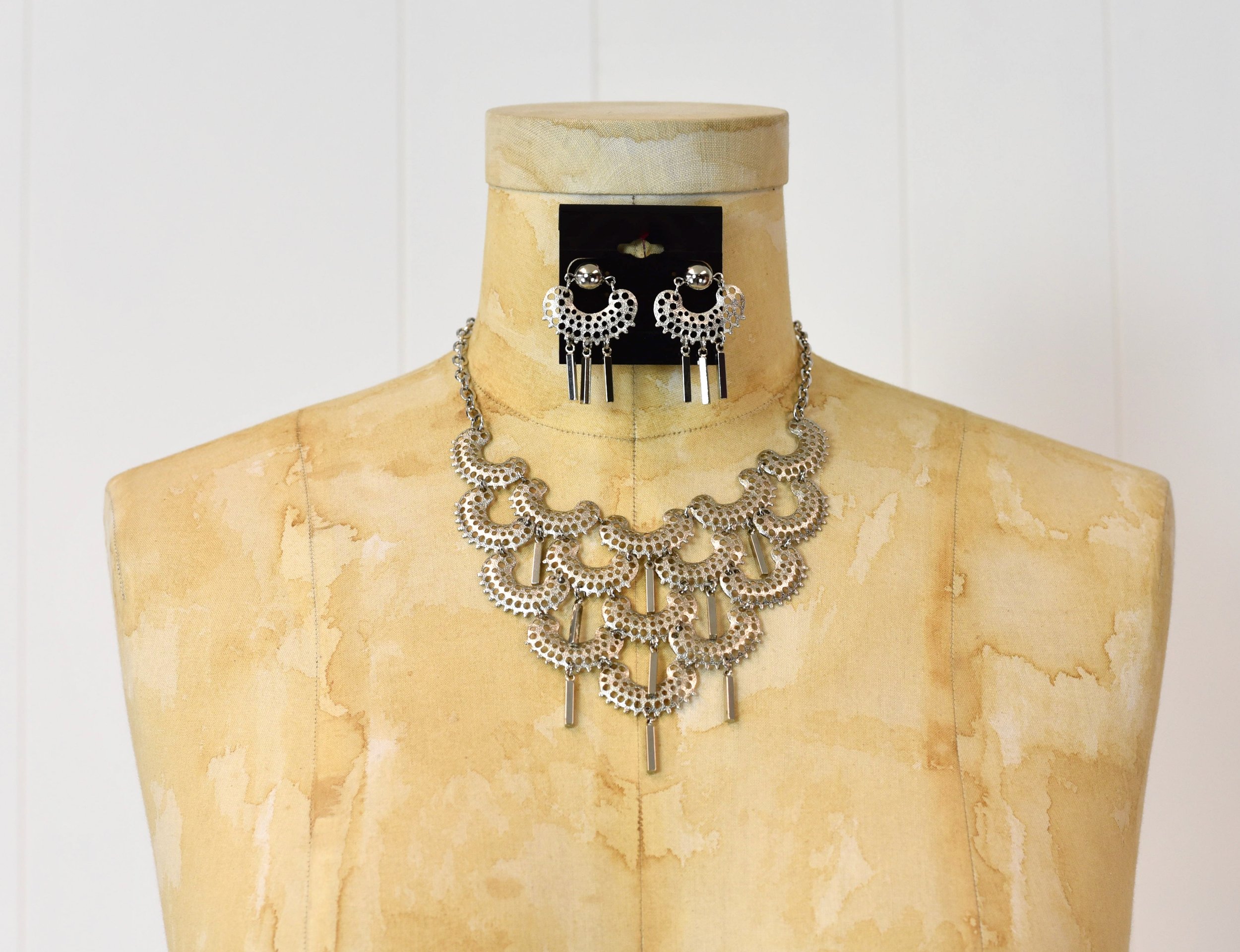 1974 Sarah Coventry Taste of Honey Necklace & Earrings – Retro Kandy Vintage