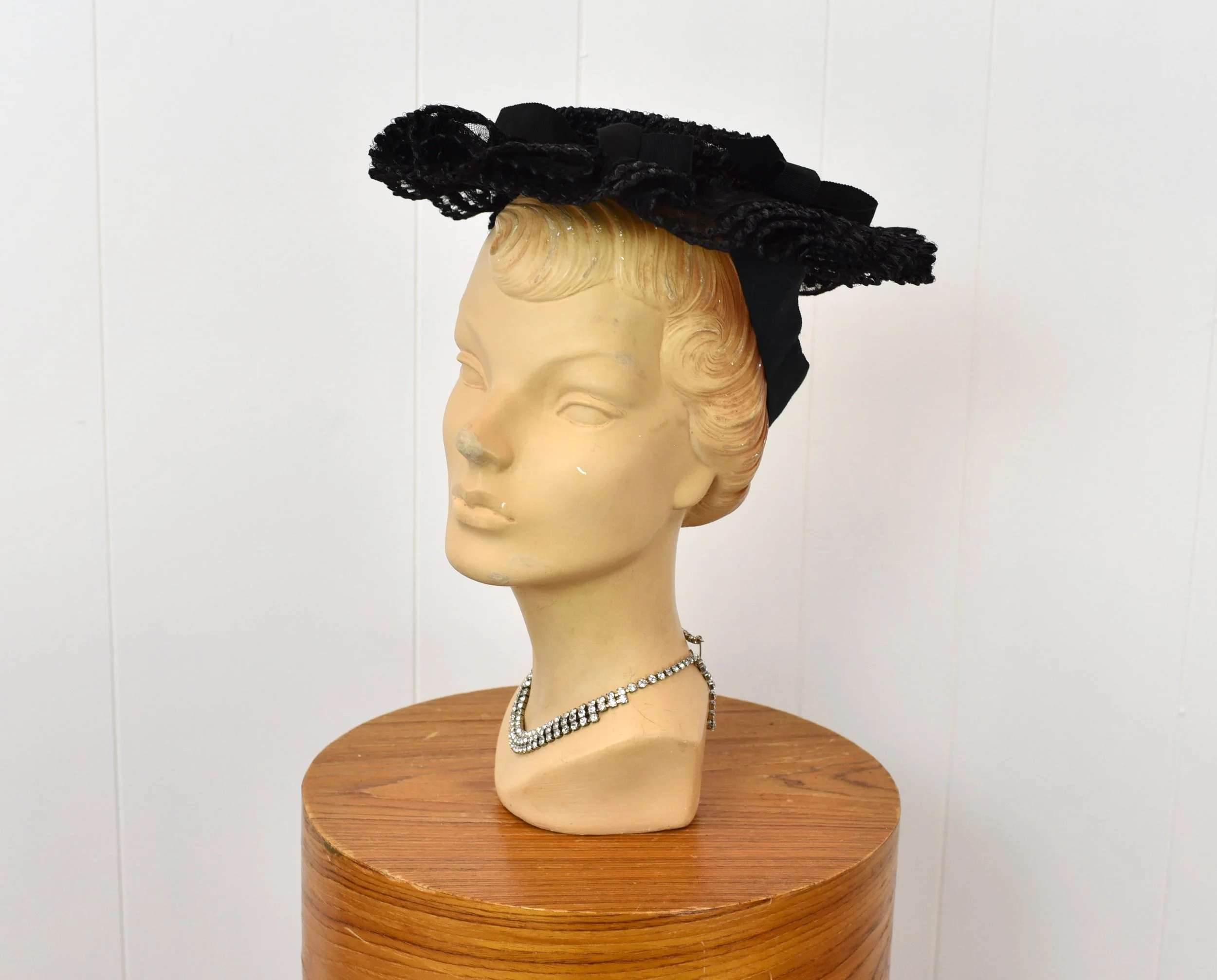 Vintage New York Creation little straw hat with veil Vintage 1940 main image 3