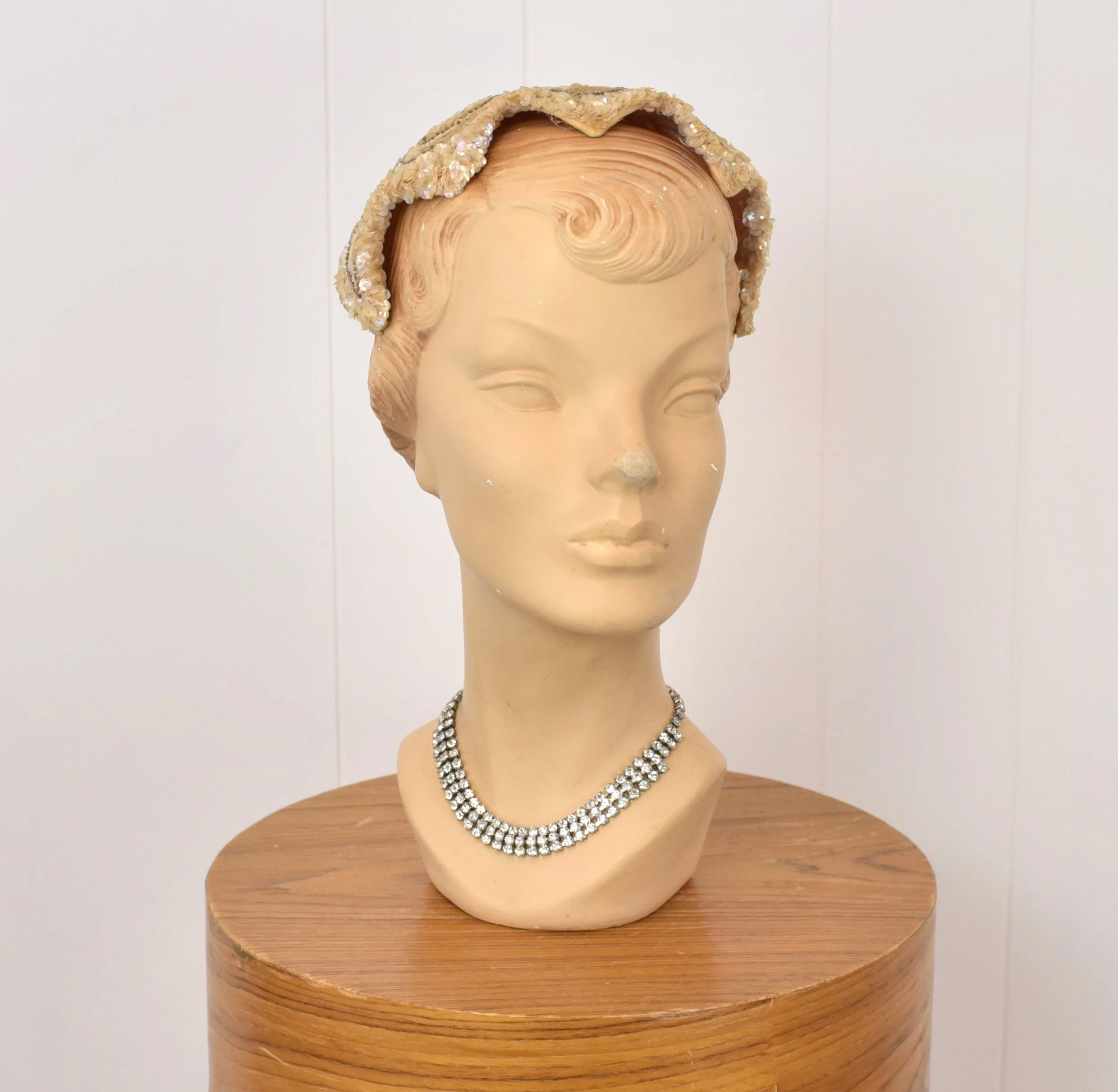 1950s Sequin Bead Bridal Pinup Skull 