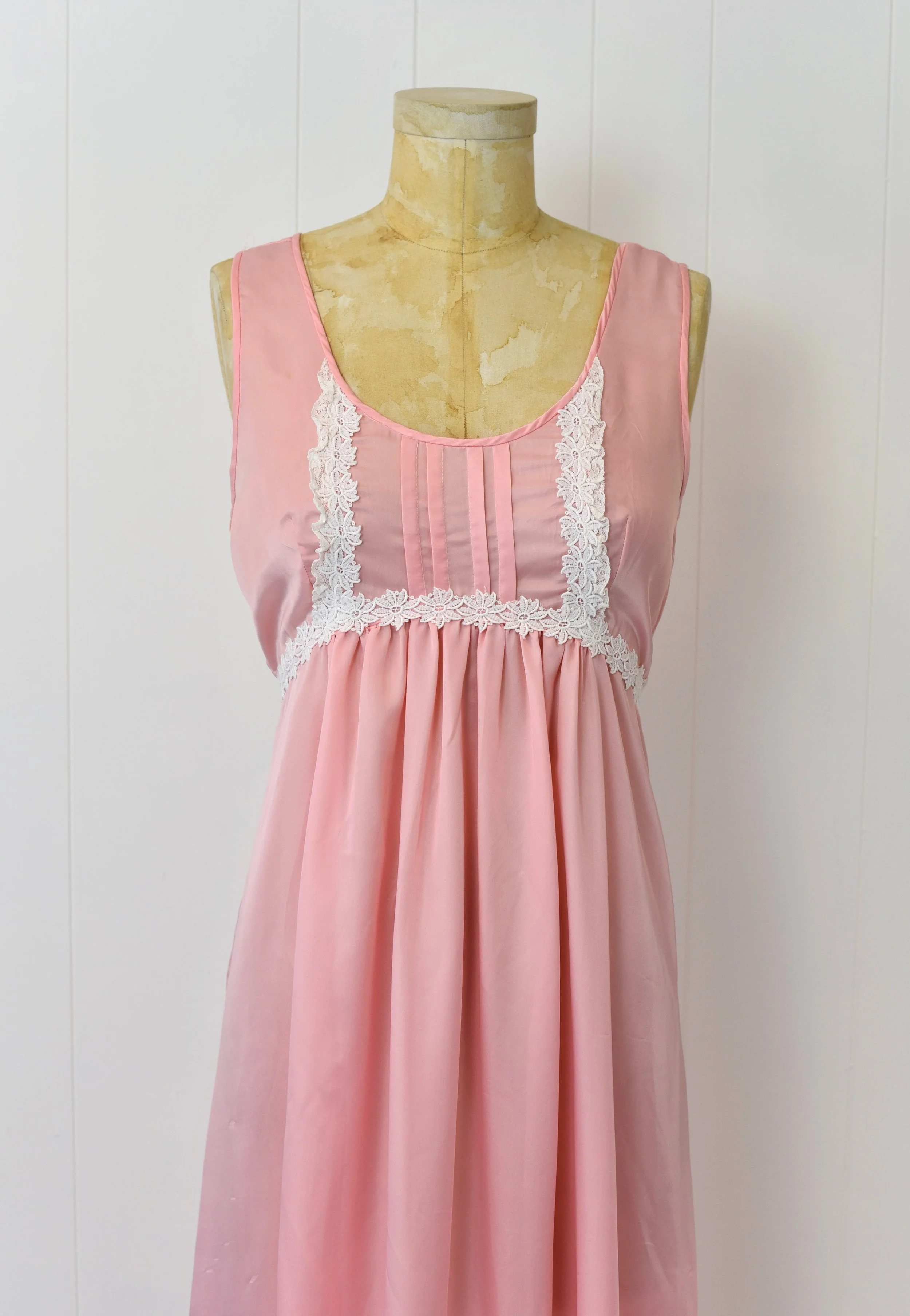 1970s Christian Dior Pink Floral Lace Embroidery Boudoir Nightgown