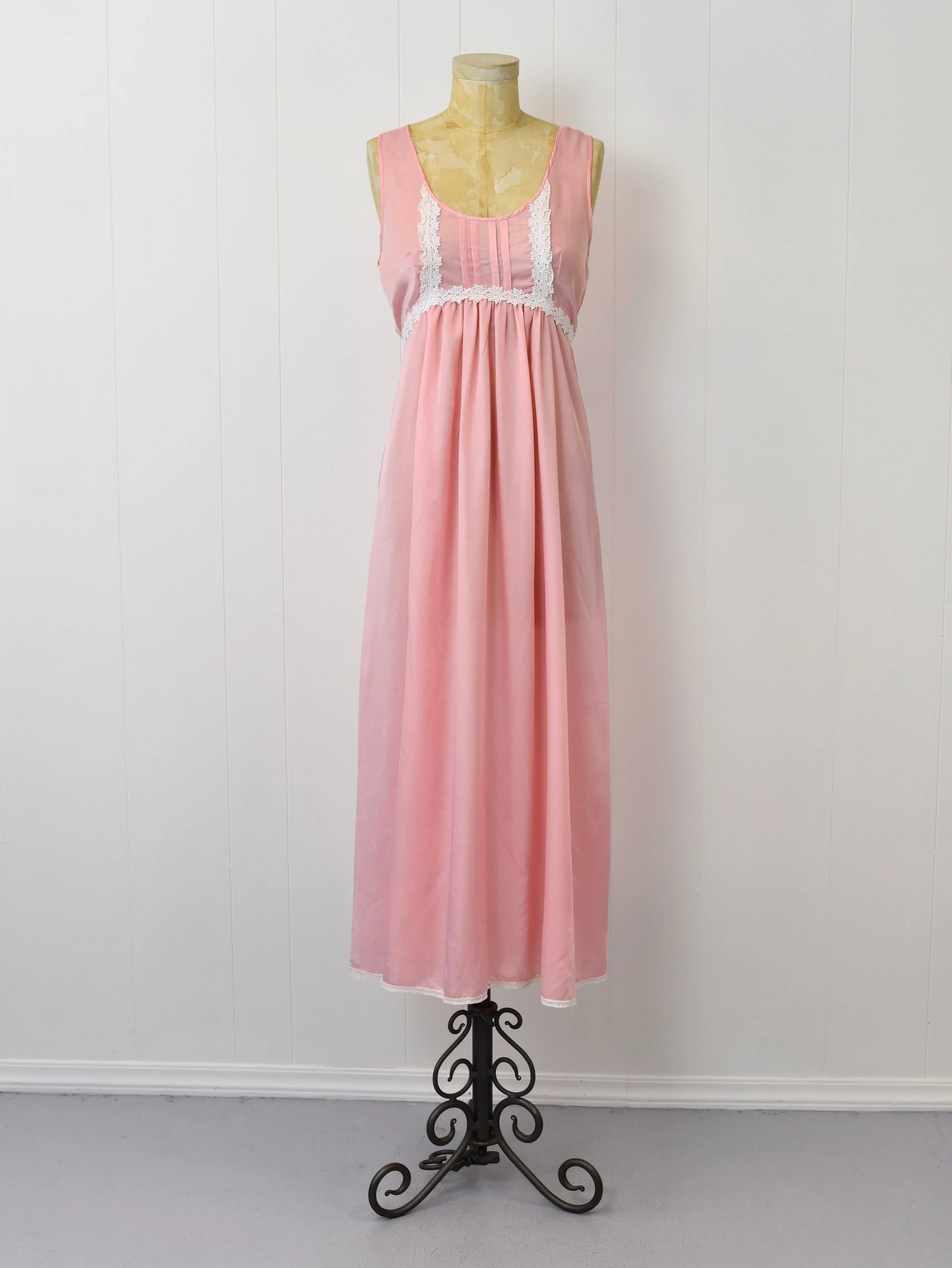 1970s Christian Dior Pink Floral Lace Embroidery Boudoir Nightgown