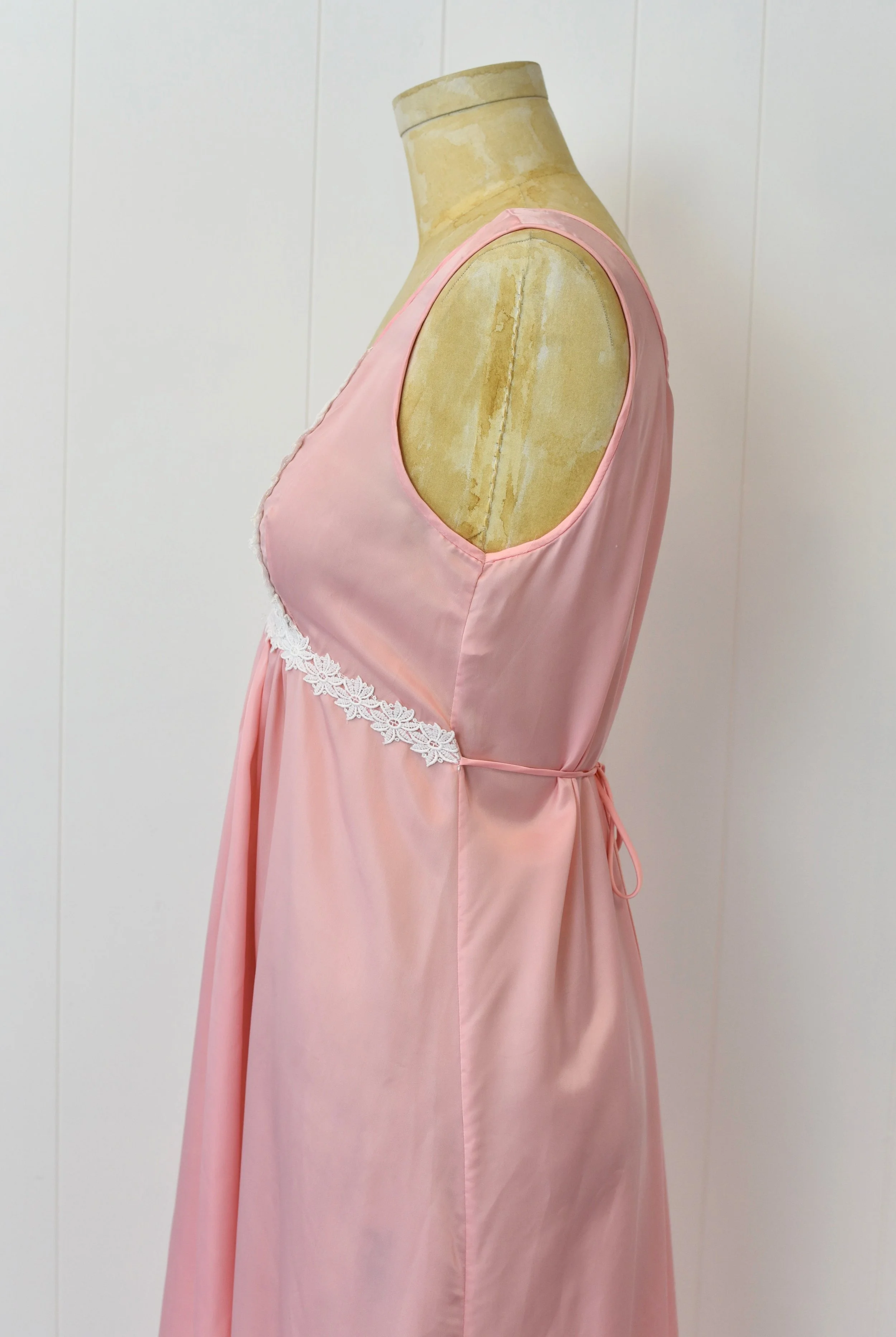 1970s Christian Dior Pink Floral Lace Embroidery Boudoir Nightgown
