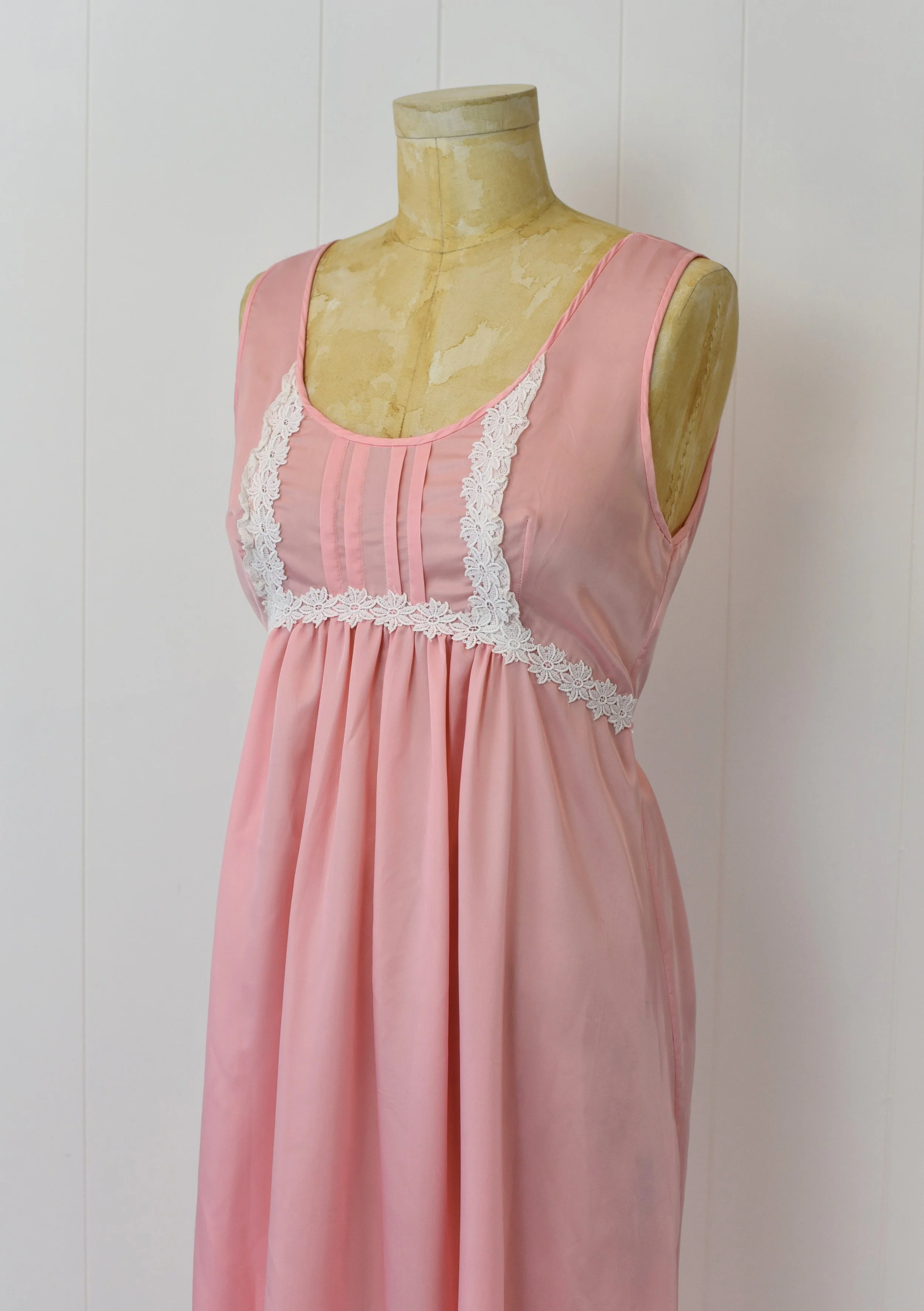 1970s Christian Dior Pink Floral Lace Embroidery Boudoir Nightgown