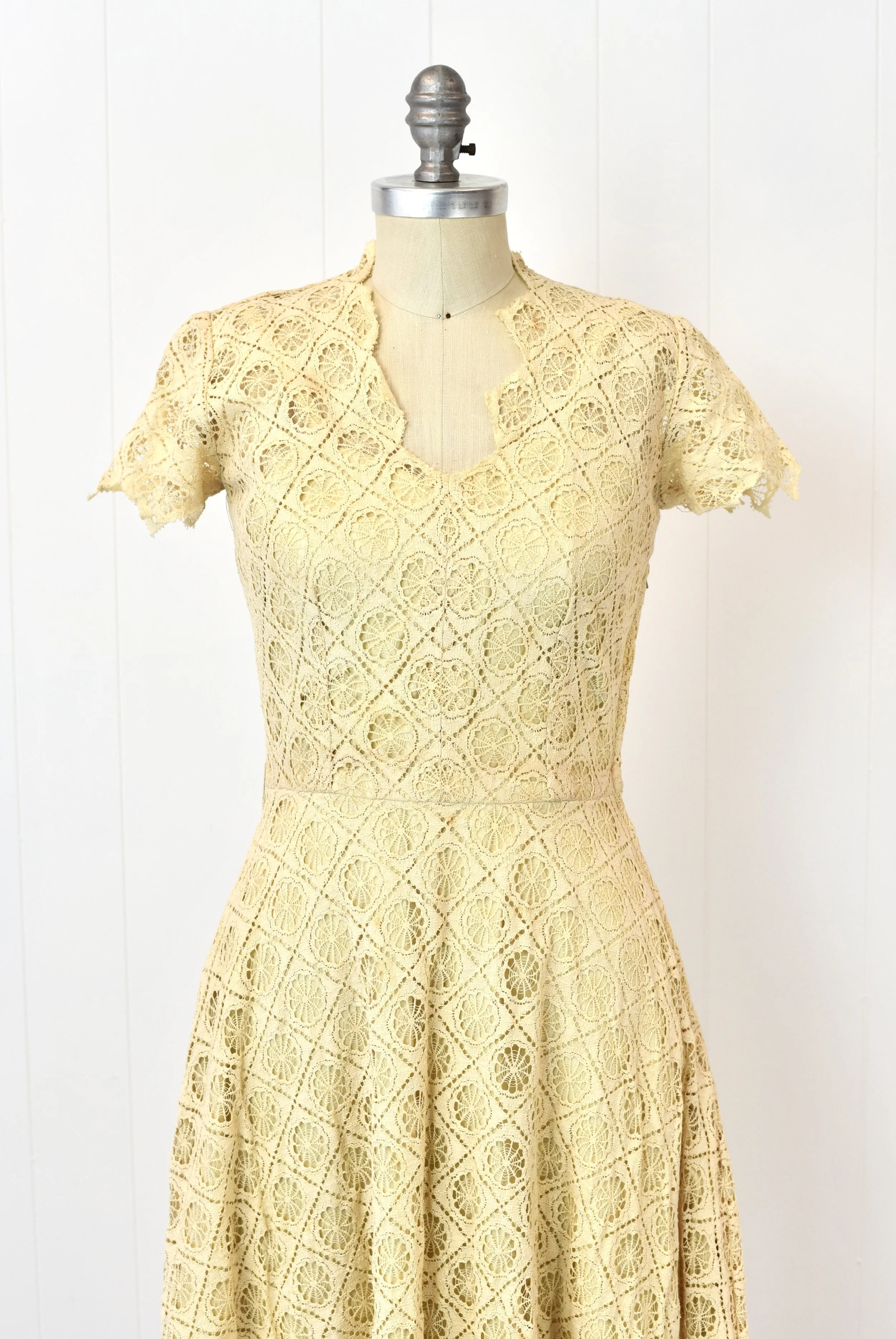 1940s/1950s Spiderweb Lace Cream Ivory Day Dress Bridal  Canned Ham Vintage