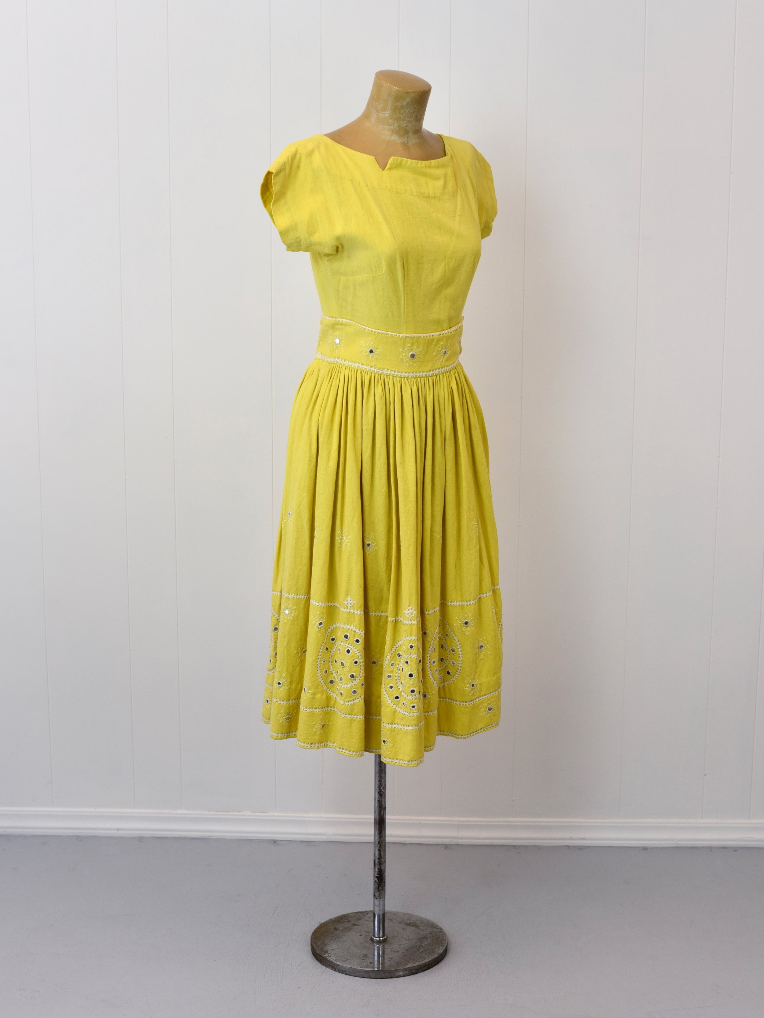 1960s Yellow Indian Embroidered Mirror Detailing Blouse Circle Skirt Two Piece Set Canned Ham Vintage