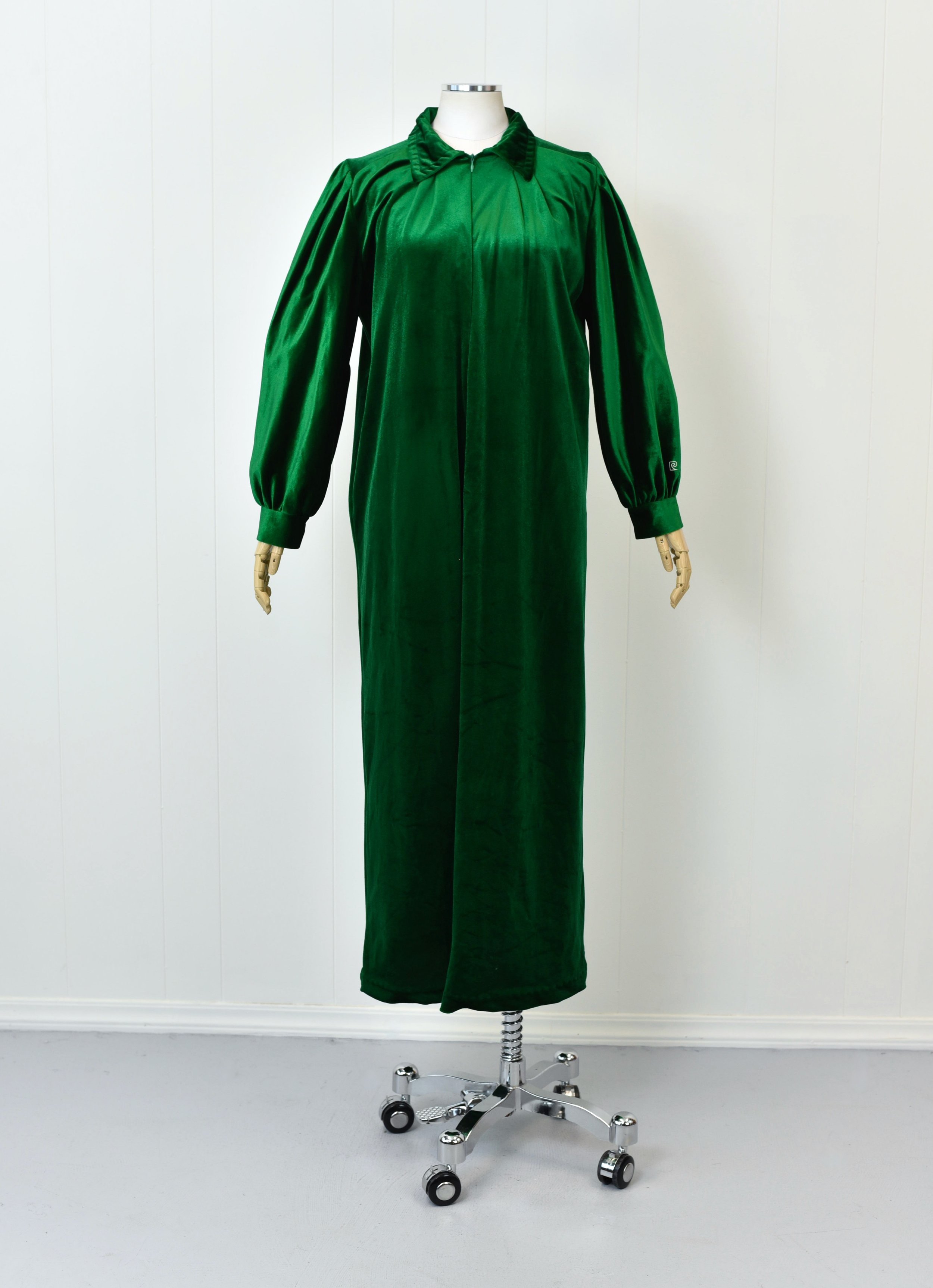 slim fit dress slacks 1960s Vintage Jade Green Velvet Dress