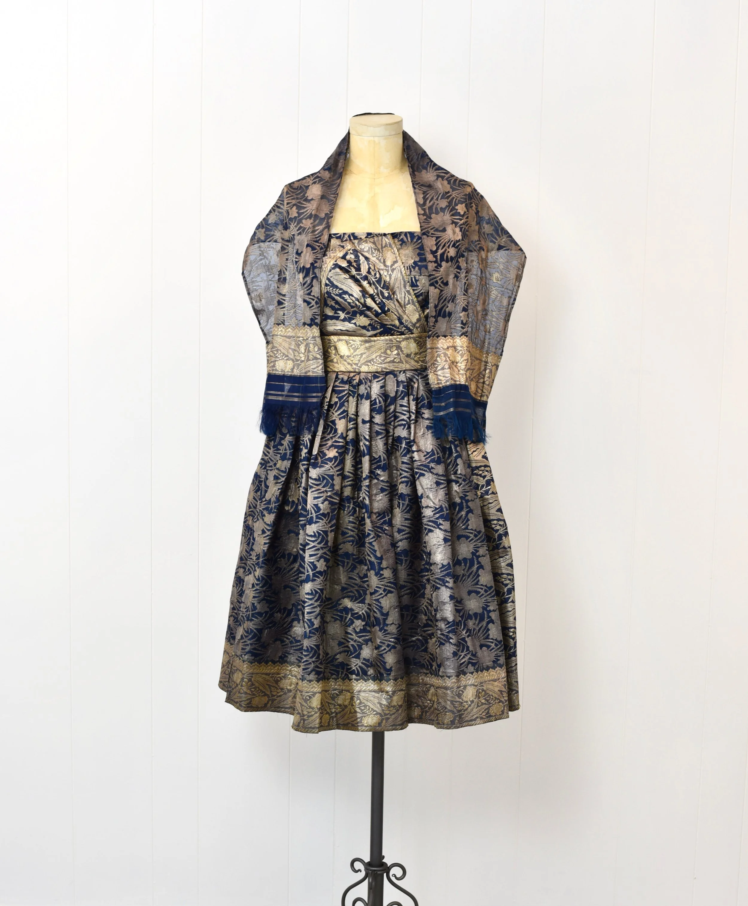 brocade holiday dress Long Periwinkle Brocade Lace Dress Size 8 Pleated Holiday Gown Formal Dress