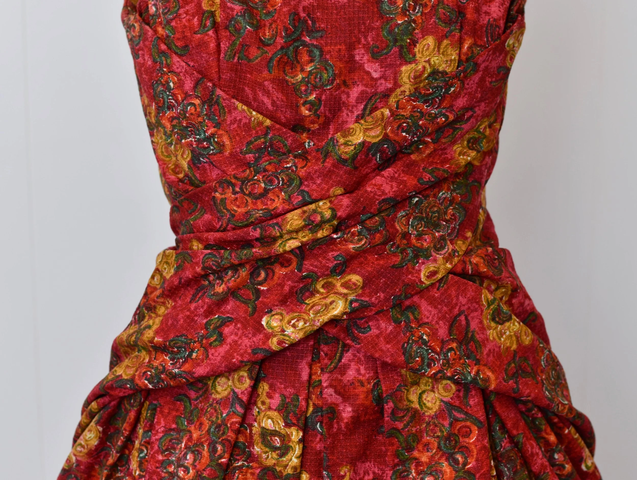 1950s Chanelle Red Pink Floral Petite Juniors Pinup Party Dress  Canned  Ham Vintage