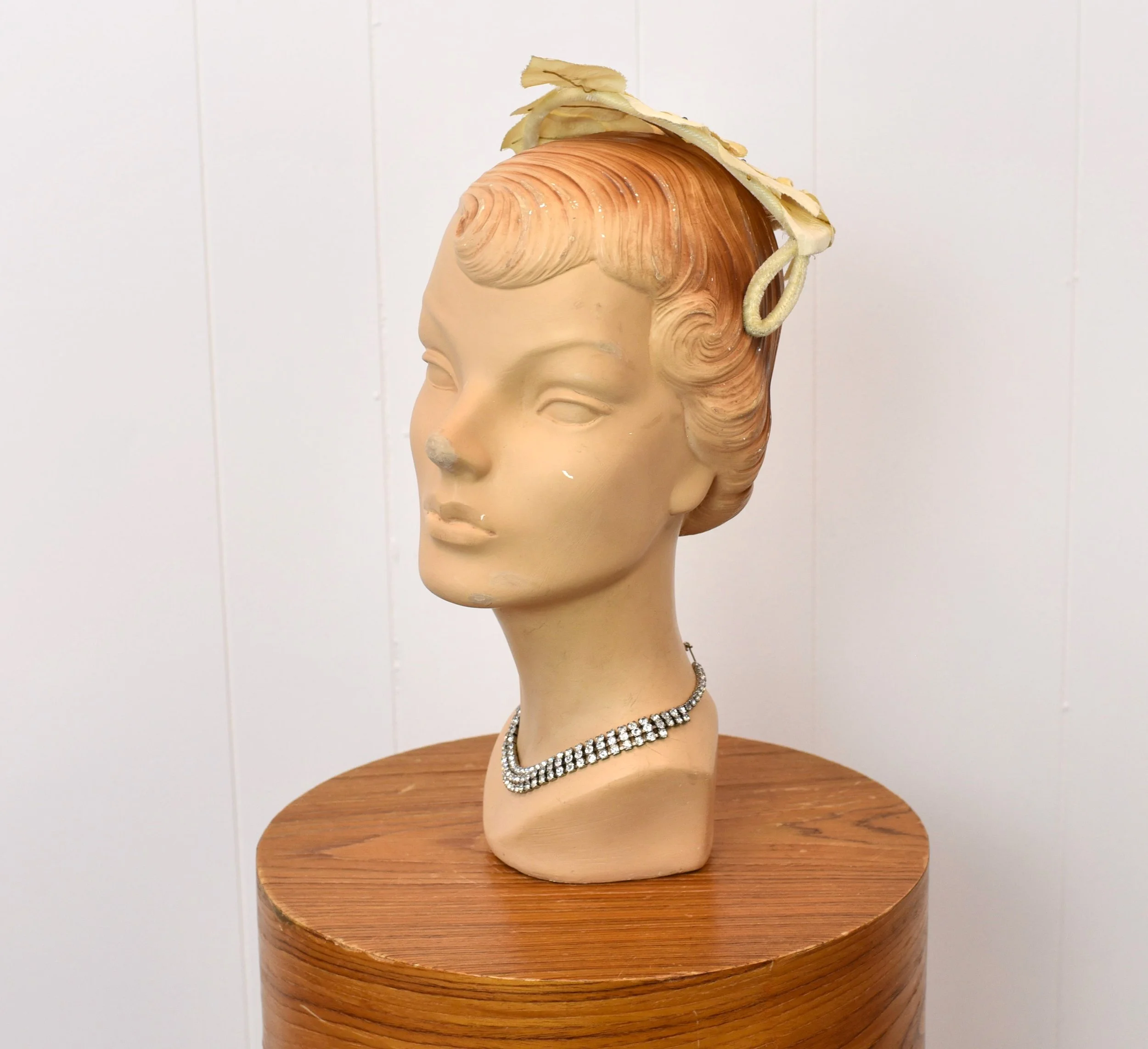 Vintage Hat Fascinator Skull Cap Laurel Velvet Leaves Silk Juliet Whimsy 1950s Ivory Faux Leaves Rhinestone Wedding Bridal Fascinator  main image 2