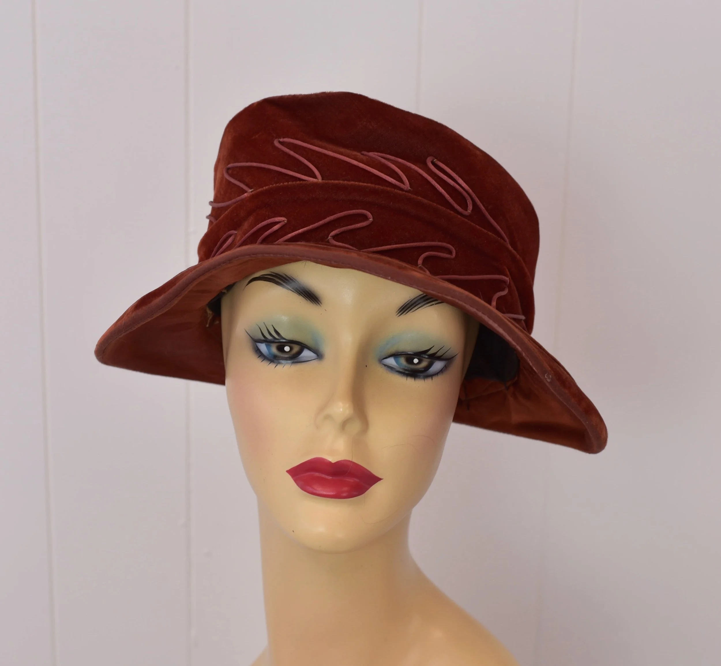 1920s Rust Velvet Soutache Embroidered Flapper Cloche Hat 