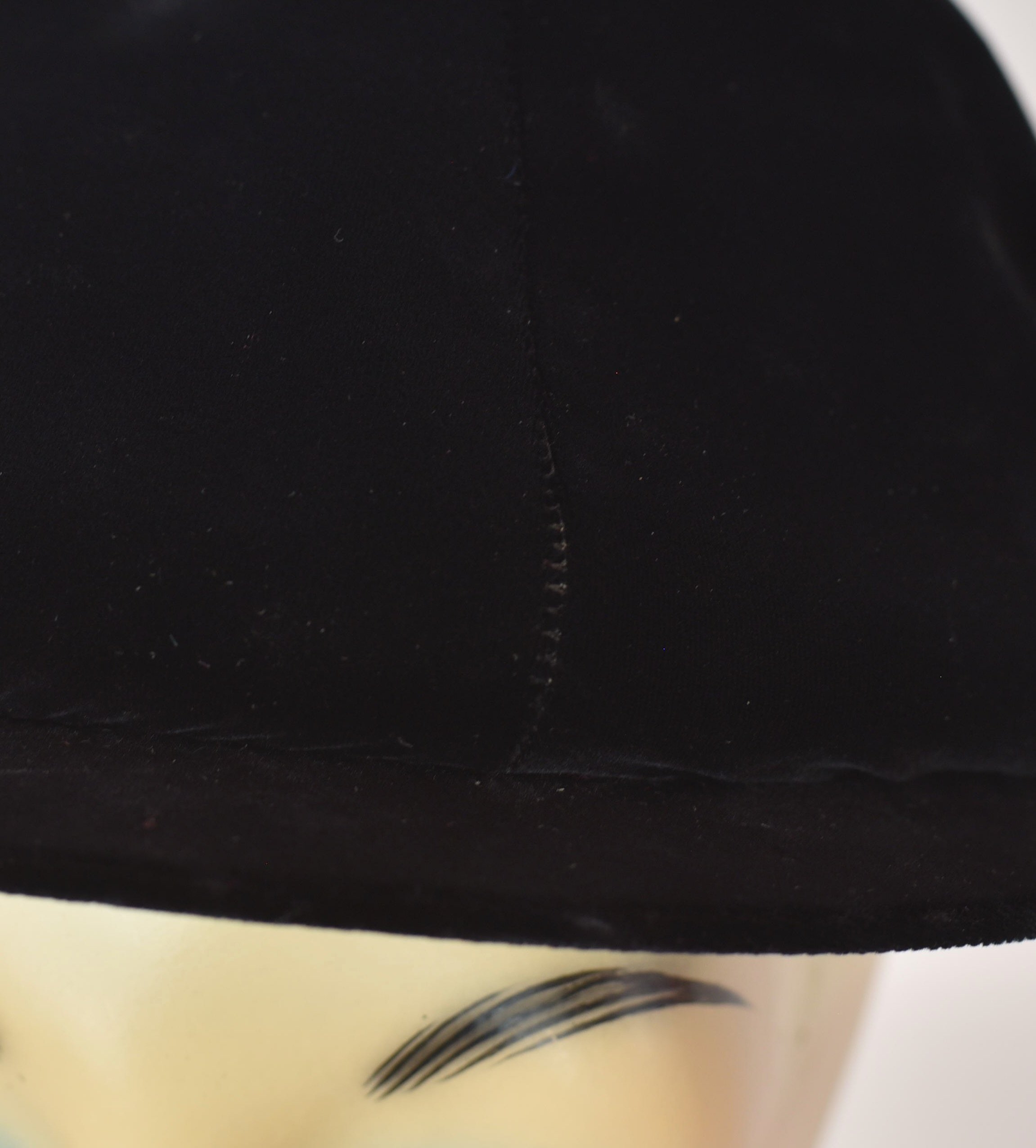 1950s/1960s Peck & Peck Black Velvet Newsboy Equestrian Beret Hat Cap —  Canned Ham Vintage