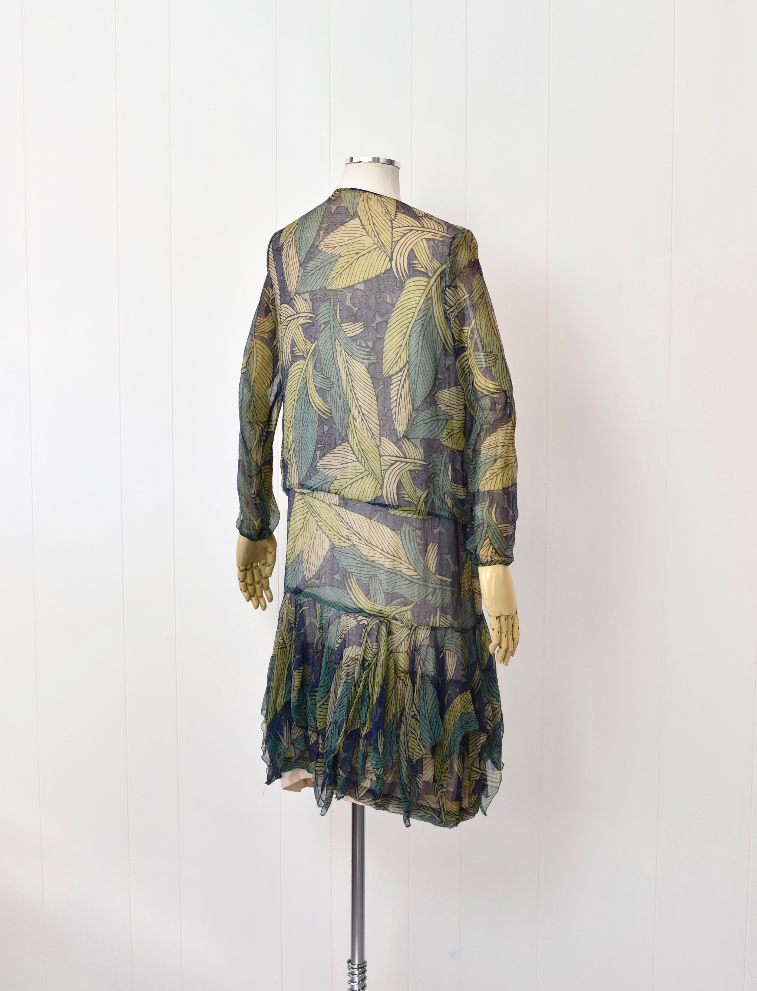 1920s Blue Green Botanical Floral Print Crepe Handkerchief Hem Drop Waist  Flapper Art Deco Great Gatsby Dress  Canned Ham Vintage