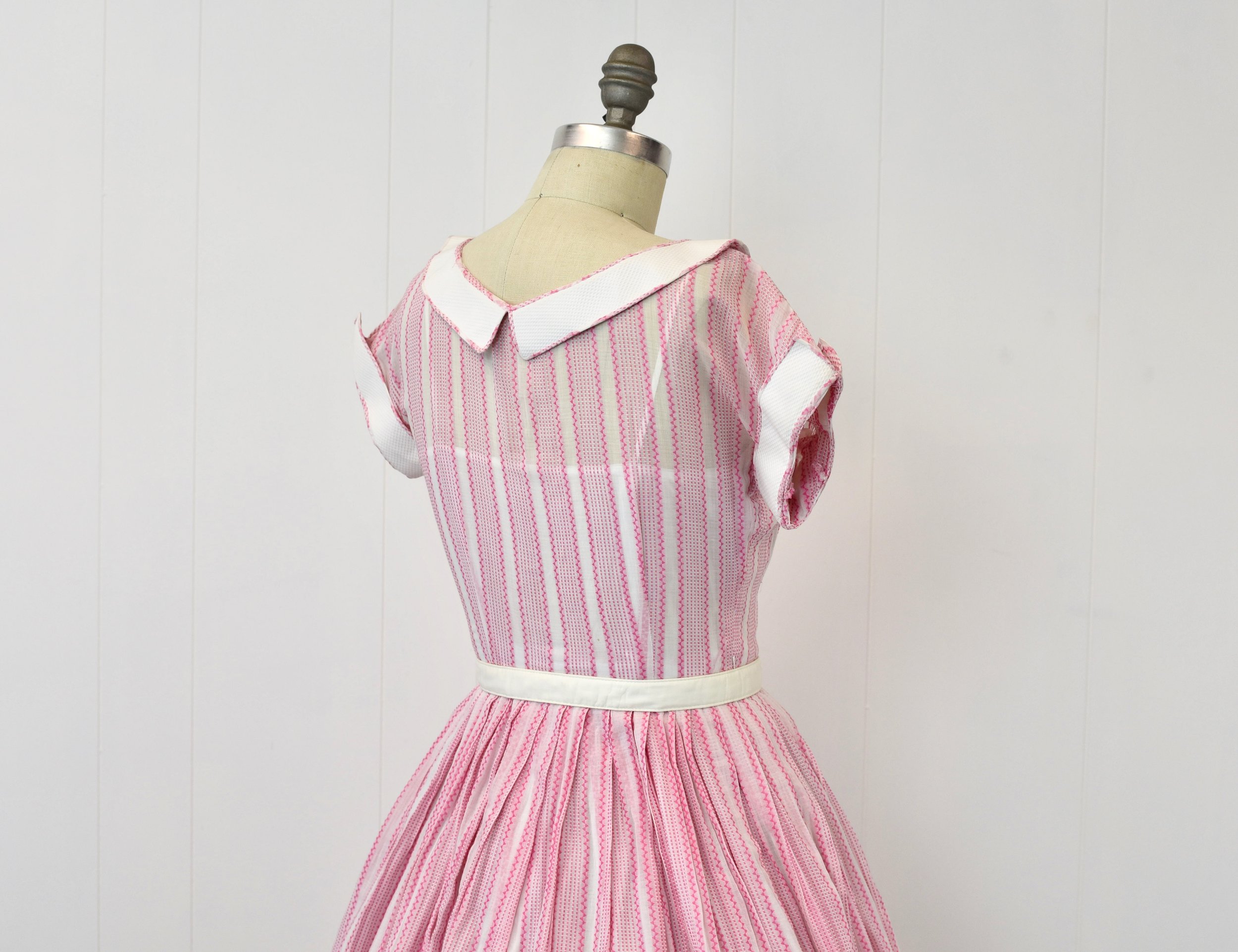 1950s Lillie Rubin Pink White Striped Cotton Pinup Day Dress Petite Extra Small  Canned Ham Vintage