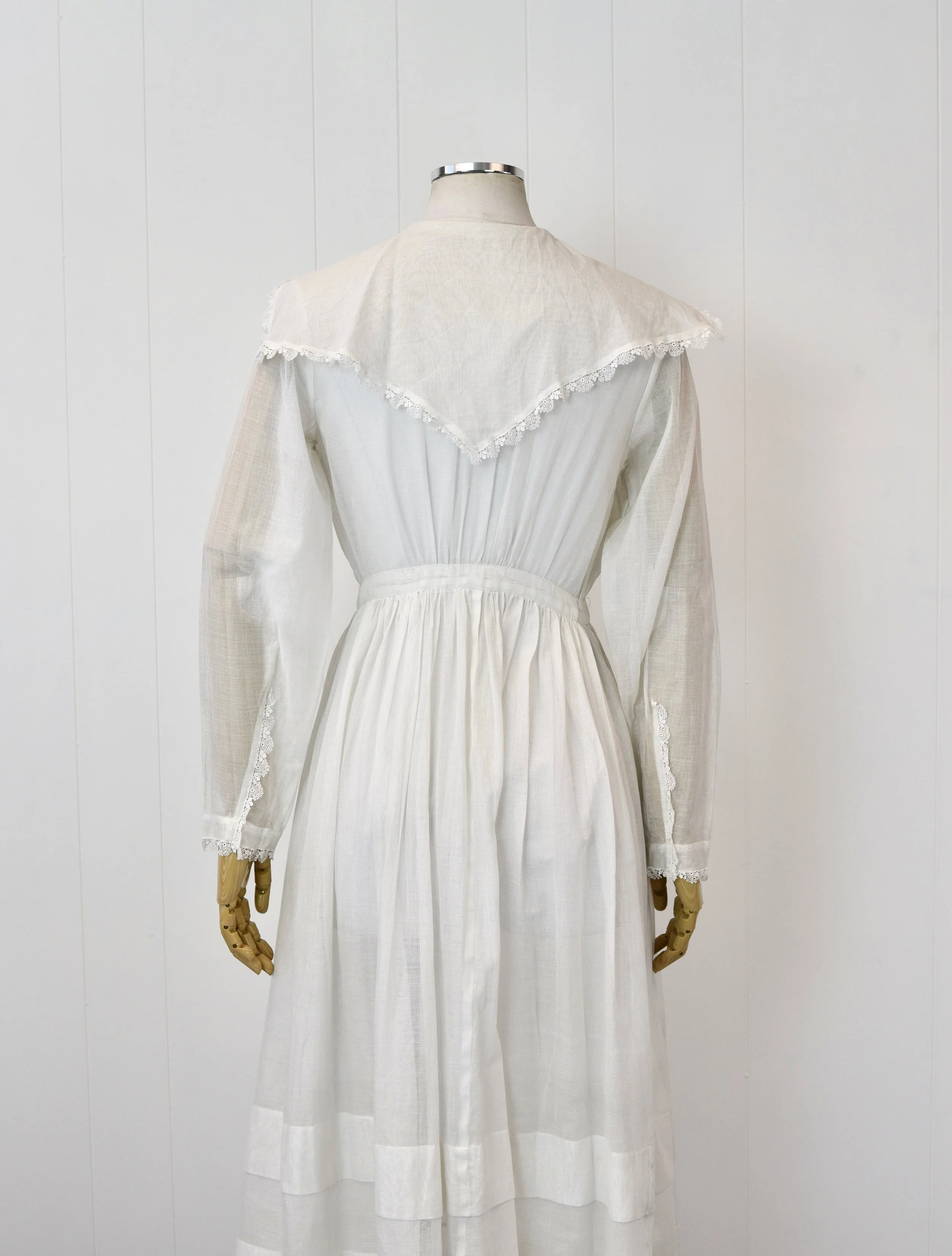 chinese dress ladies Vintage 1920s Ecru Chantilly Lace Silk Dress main image 1