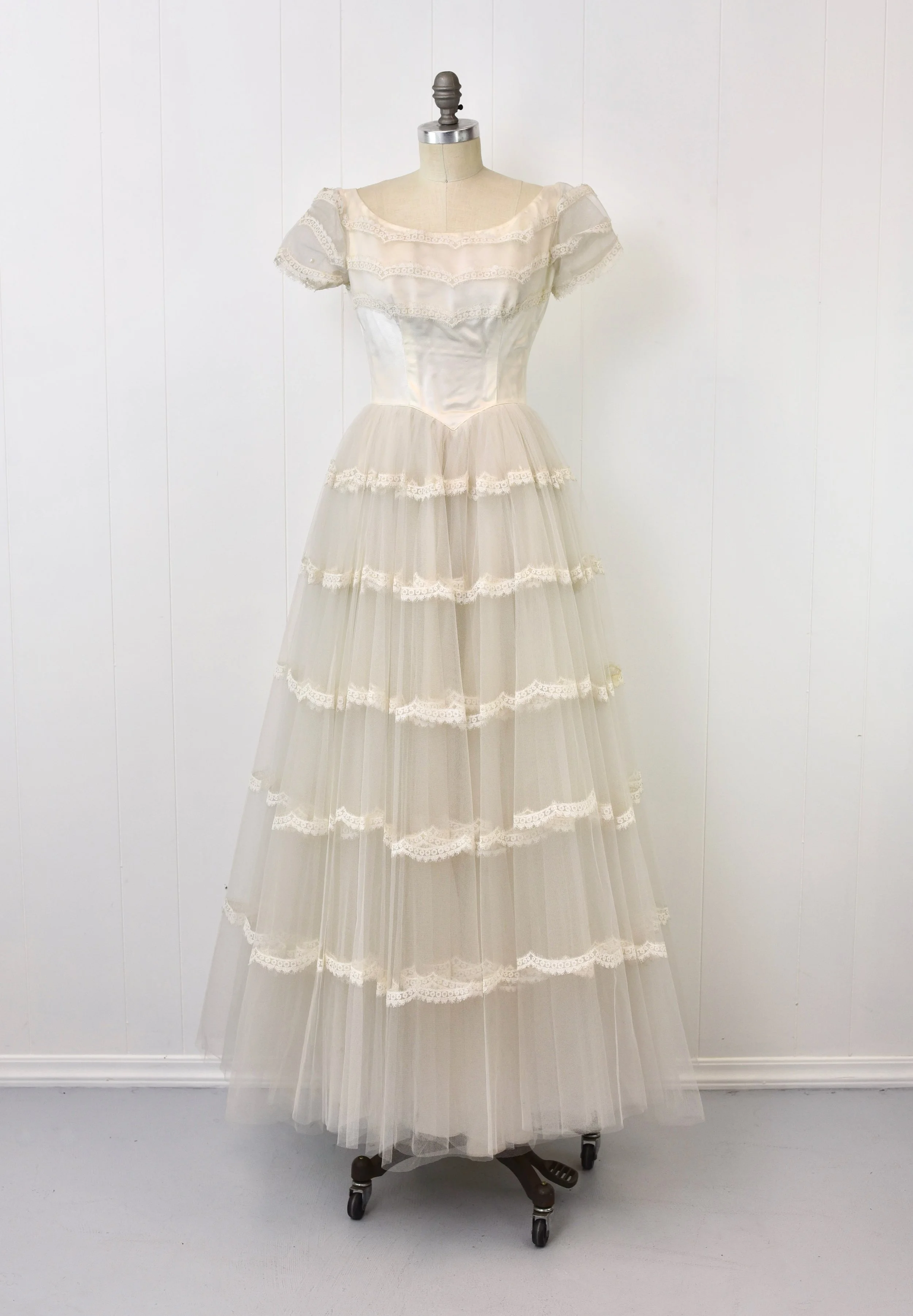 Vintage Wedding Dresses 1950s Vintage Wedding Dresses 1950s