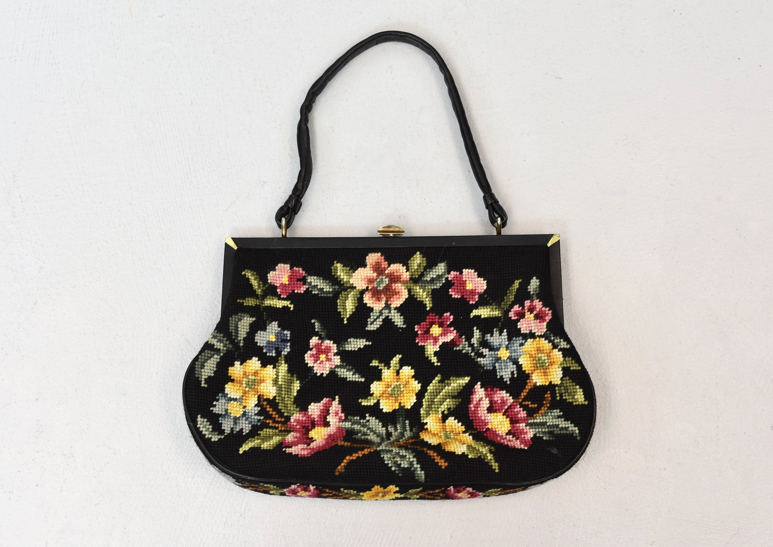 1940s/1950s Black Floral Tapestry Needlepoint Leather Frame & Handle Purse  Handbag — Canned Ham Vintage