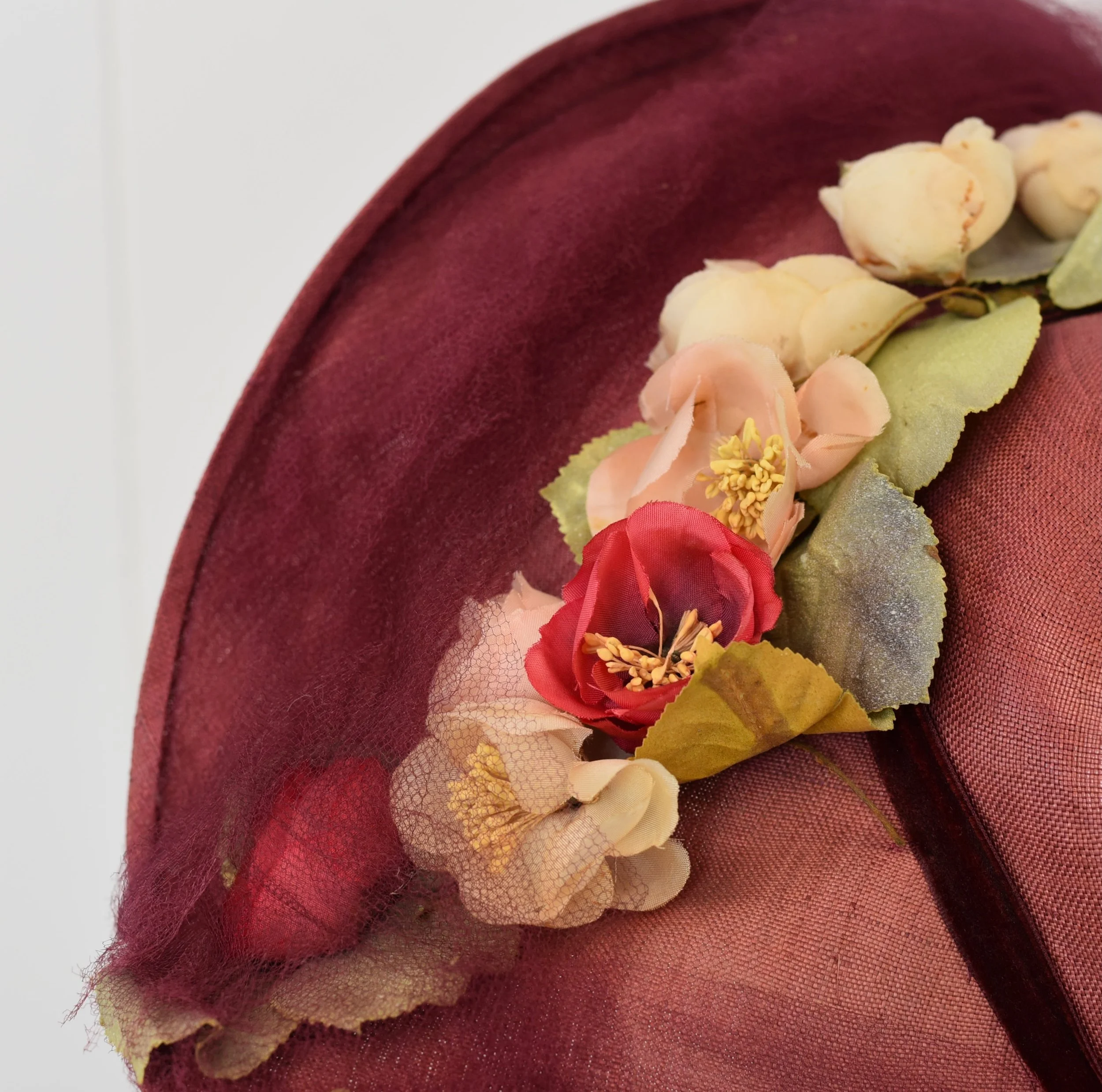 1950s/1960s Pink Magenta Straw Faux Floral The Fair Fort 