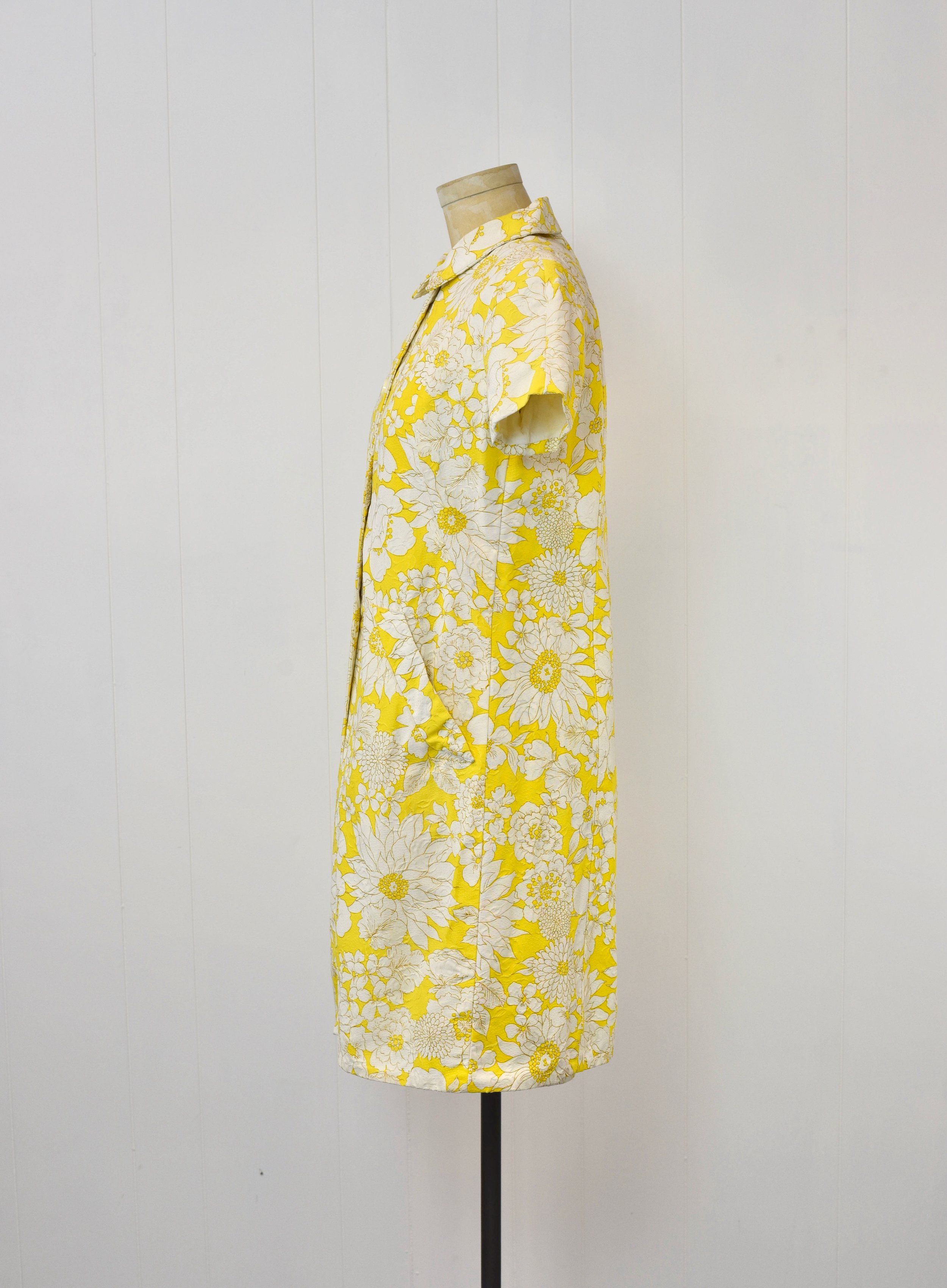 1960s Serbin of Florida Yellow White Floral Print Dress & Overlay Jacket Two Piece Matching Set Canned Ham Vintage 1960s Serbin of Florida Yellow White Floral Print Dress & Overlay Jacket Two Piece Matching Set Canned Ham Vintage