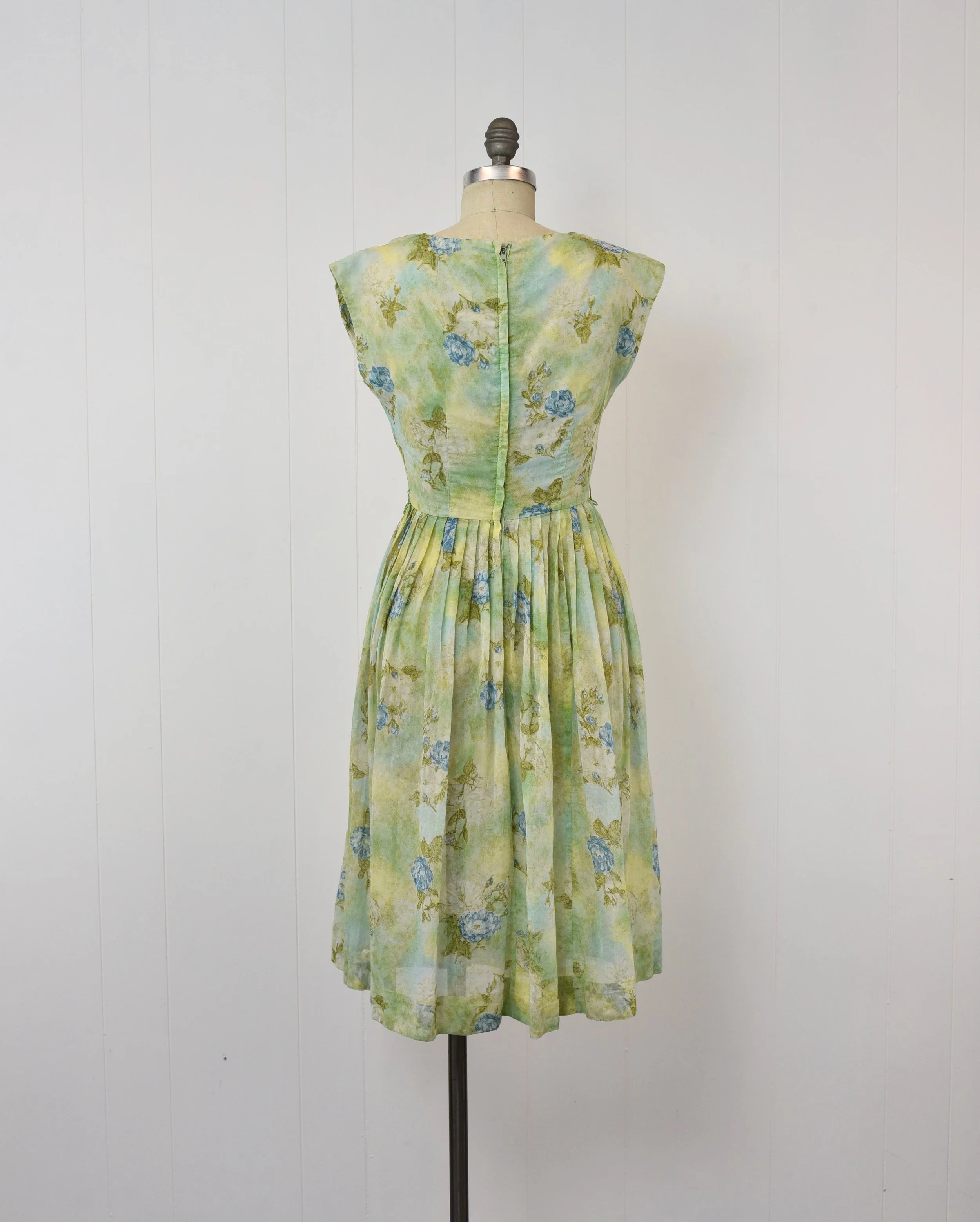 1950s Leslie Fay Floral Peony Print Green Blue Sheer Cotton Pinup Day Dress  Canned Ham Vintage