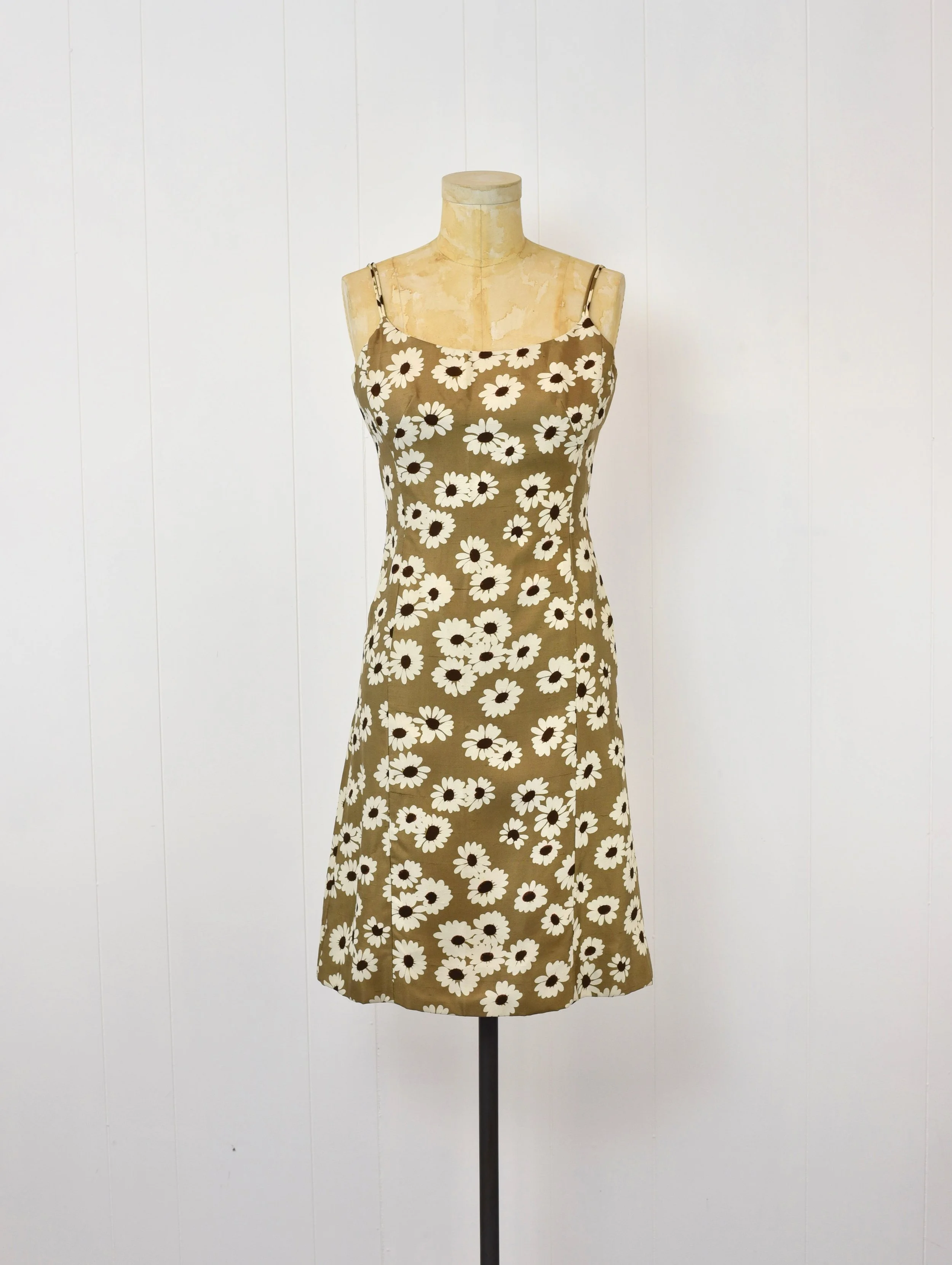 1960s Floral Sunflower Print Taupe Brown Bombshell Wiggle Pinup Dress Mrs. Maisel Page & Biddle Canned Ham Vintage 1960s Floral Sunflower Print Taupe Brown Bombshell Wiggle Pinup Dress Mrs. Maisel Page & Biddle Canned Ham Vintage