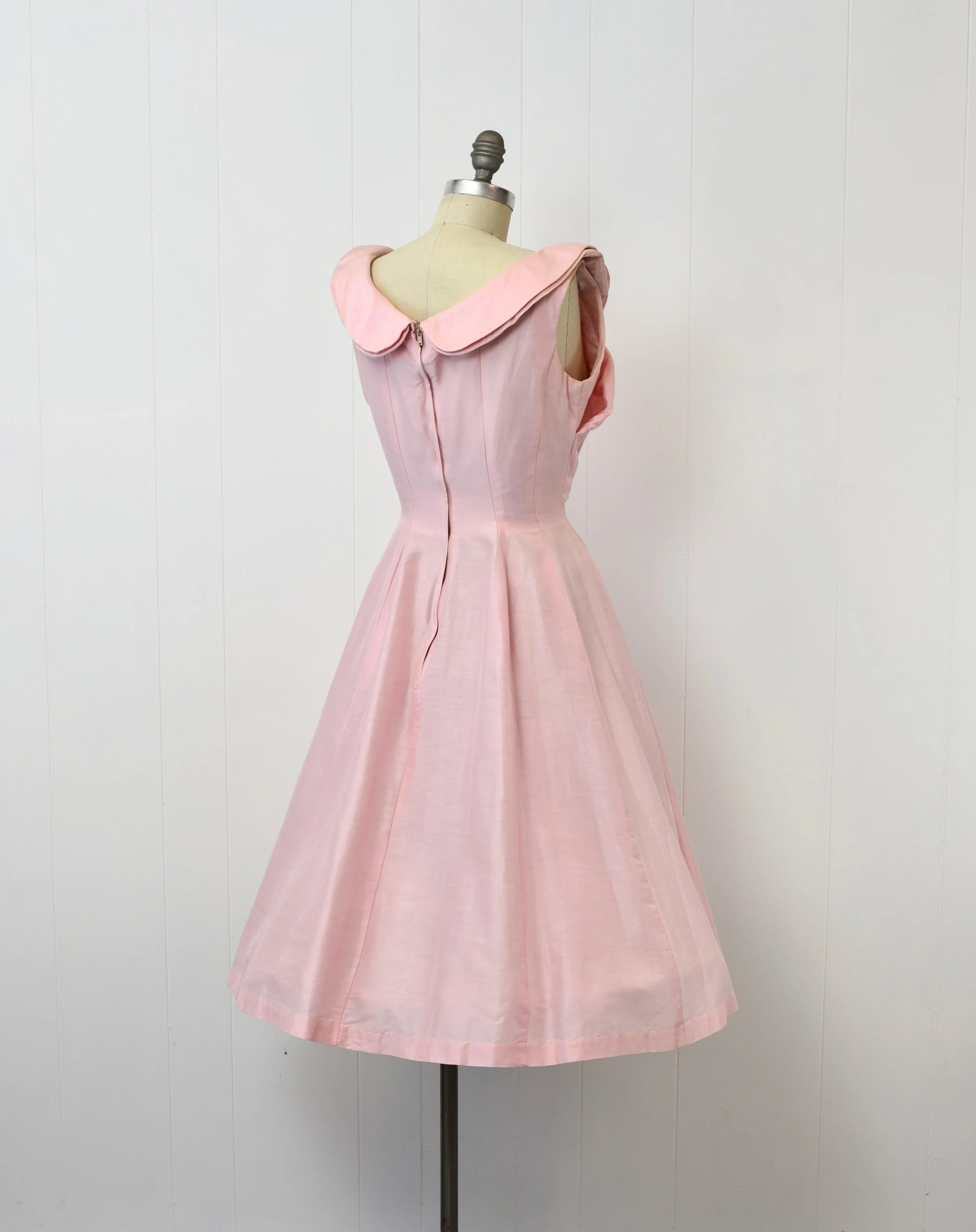 open lace back dress 1950s Pink Shirtwaist Dress – Cats Like Us