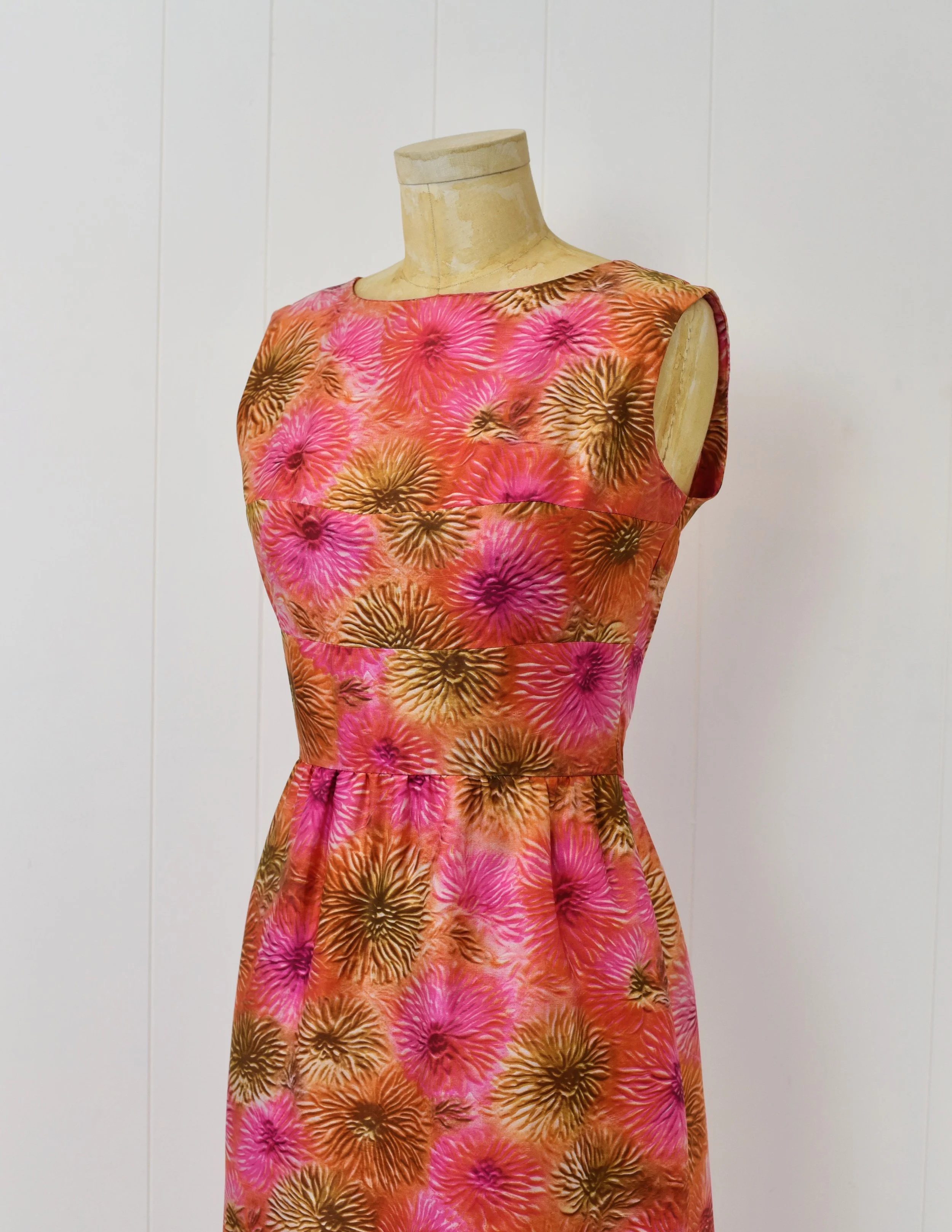 1950s/1960s Pink Orange Floral Print Party Cocktail Wiggle Mrs. Maisel Pinup Dress Canned Ham Vintage 1950s/1960s Pink Orange Floral Print Party Cocktail Wiggle Mrs. Maisel Pinup Dress Canned Ham Vintage