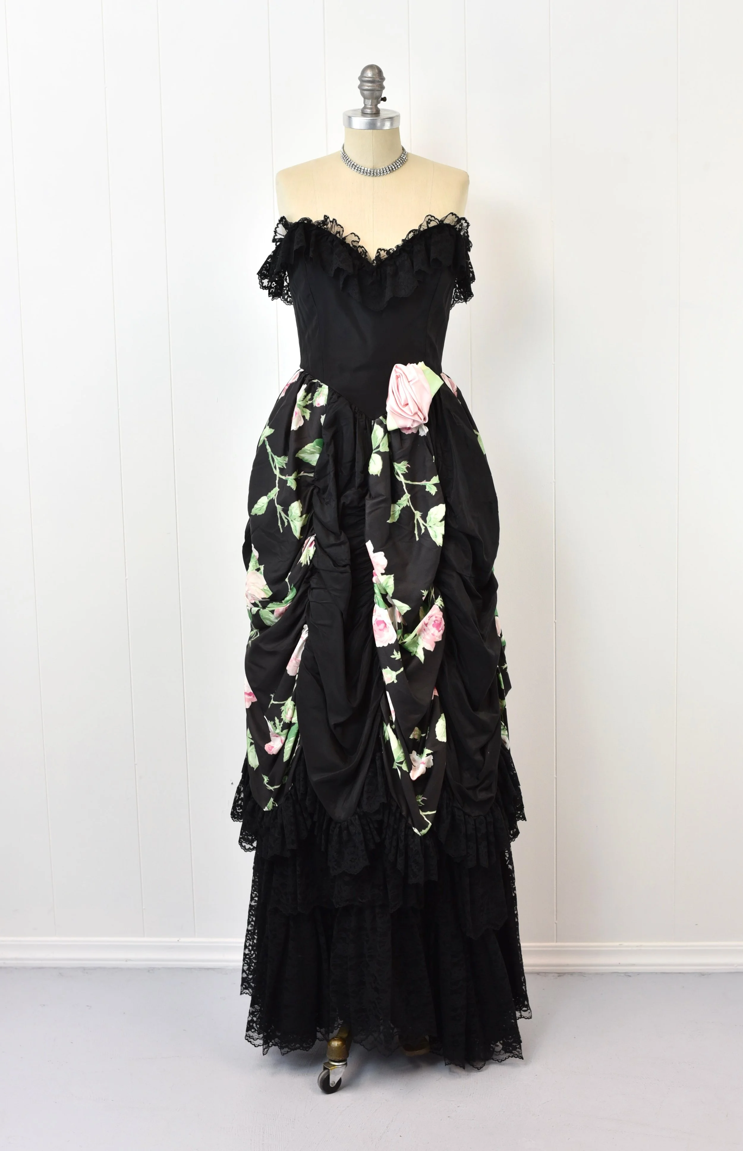 open lace back dress Mondressy Girl's Ball Gown 3/4 Length Sleeves Floor Length Lace Victorian Princess Costume Cosplay Masquerade Rococo Party Dress with Bowknot 120 UK