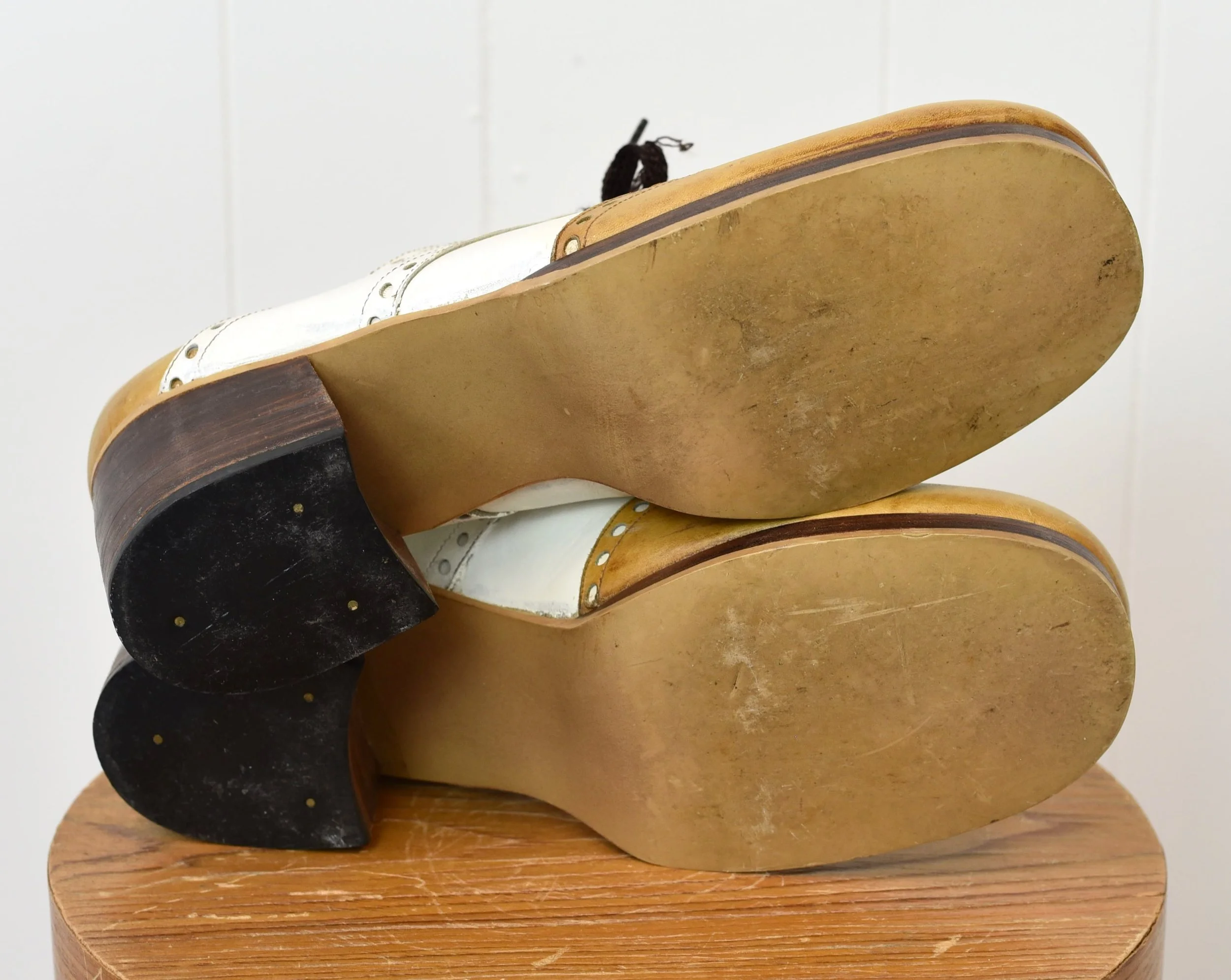 1970s Groovy Platform Leather Wood Mustard Oxford Disco Heels