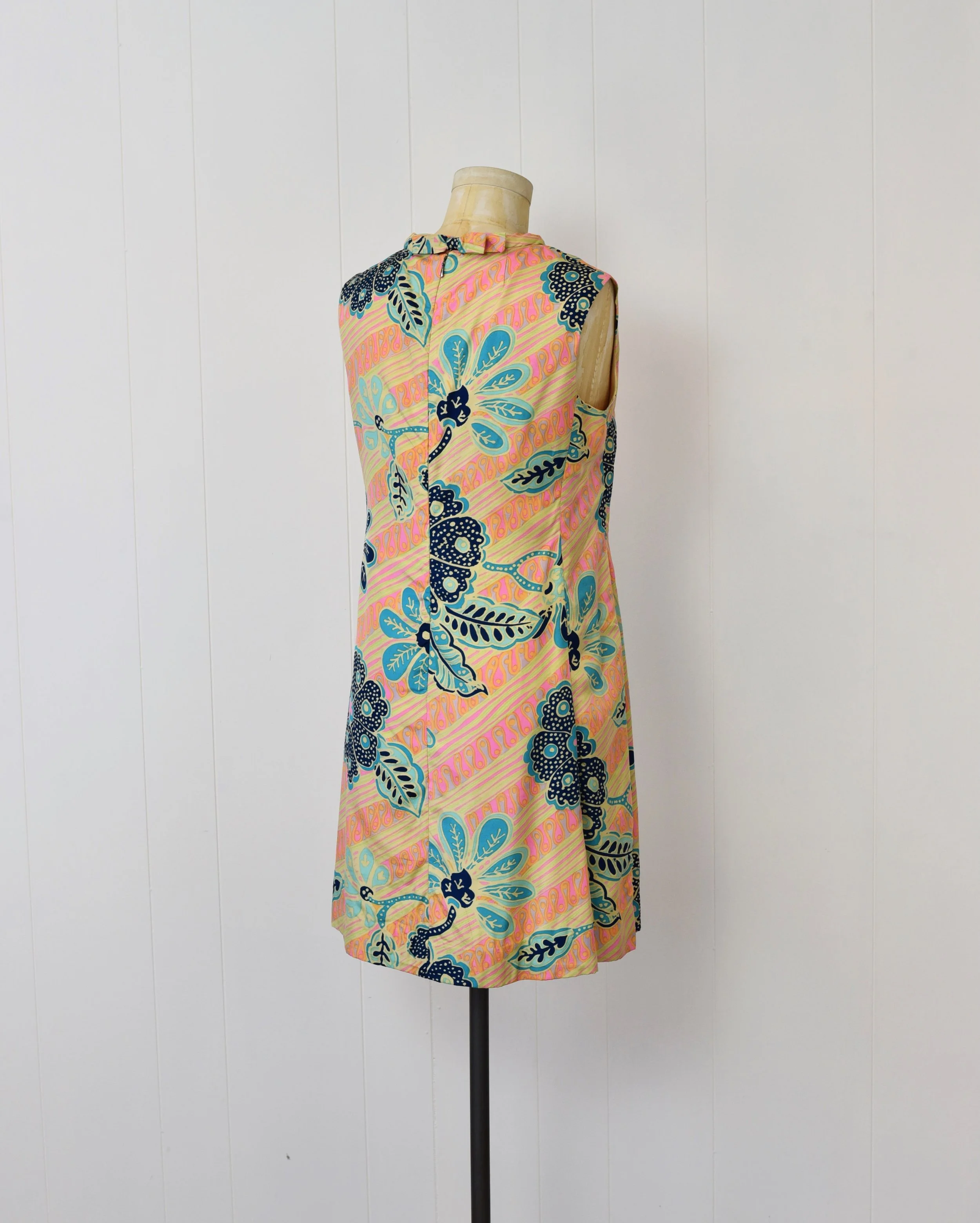 1960s Colin Glascoe London Psychedelic Striped Floral Pink