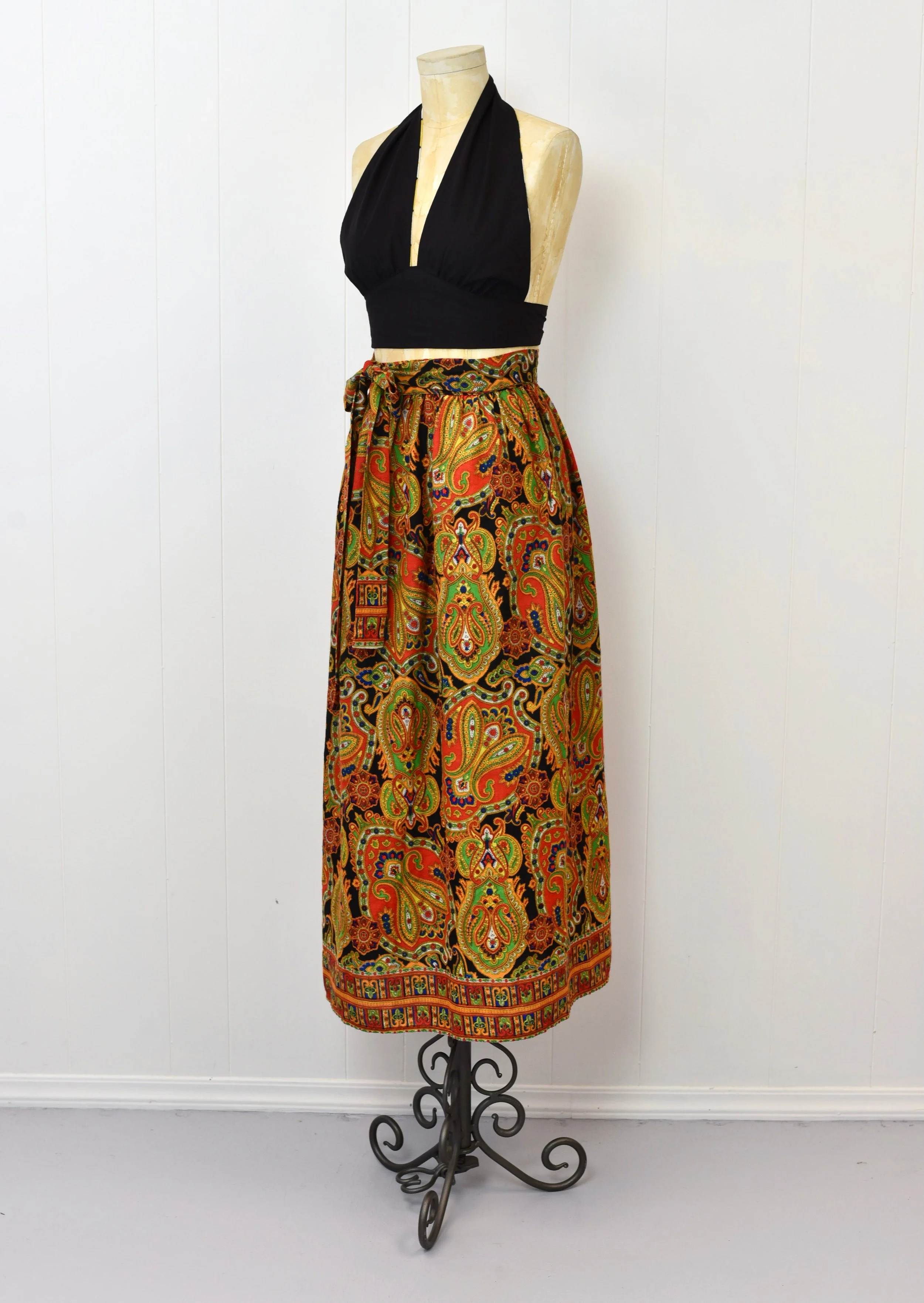 1970s Psychedelic Paisley Ethnic Print Emily Wetherby Boho Hippie