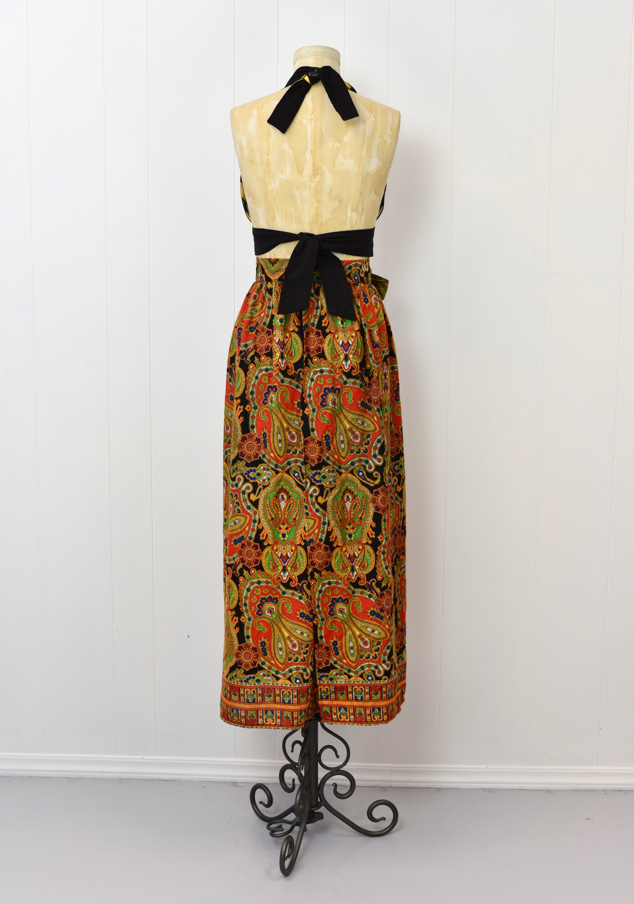 1970s Psychedelic Paisley Ethnic Print Emily Wetherby Boho Hippie