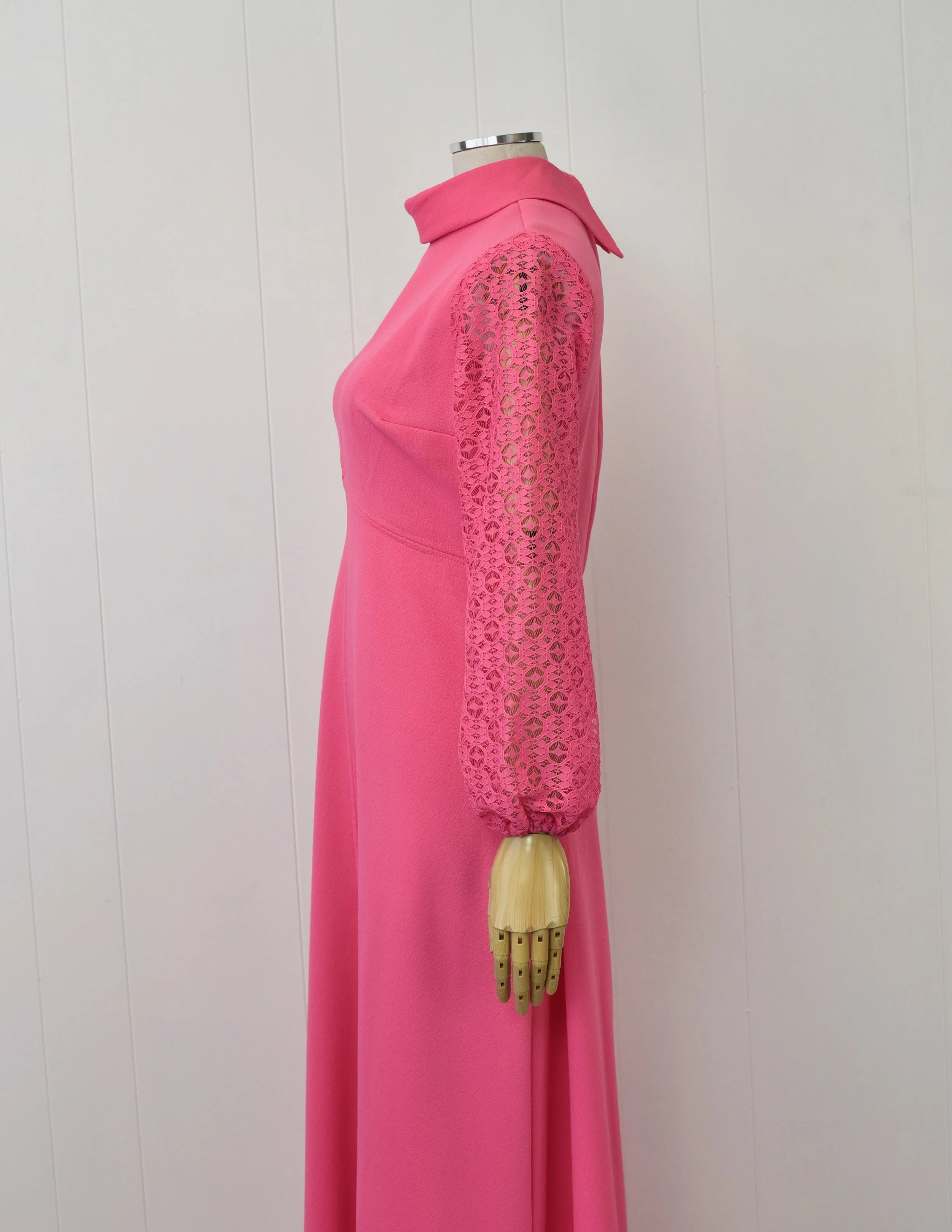 pink long sleeve maternity dress V Neck Ruffles Long Sleeve Maternity Dress for Photography RB3