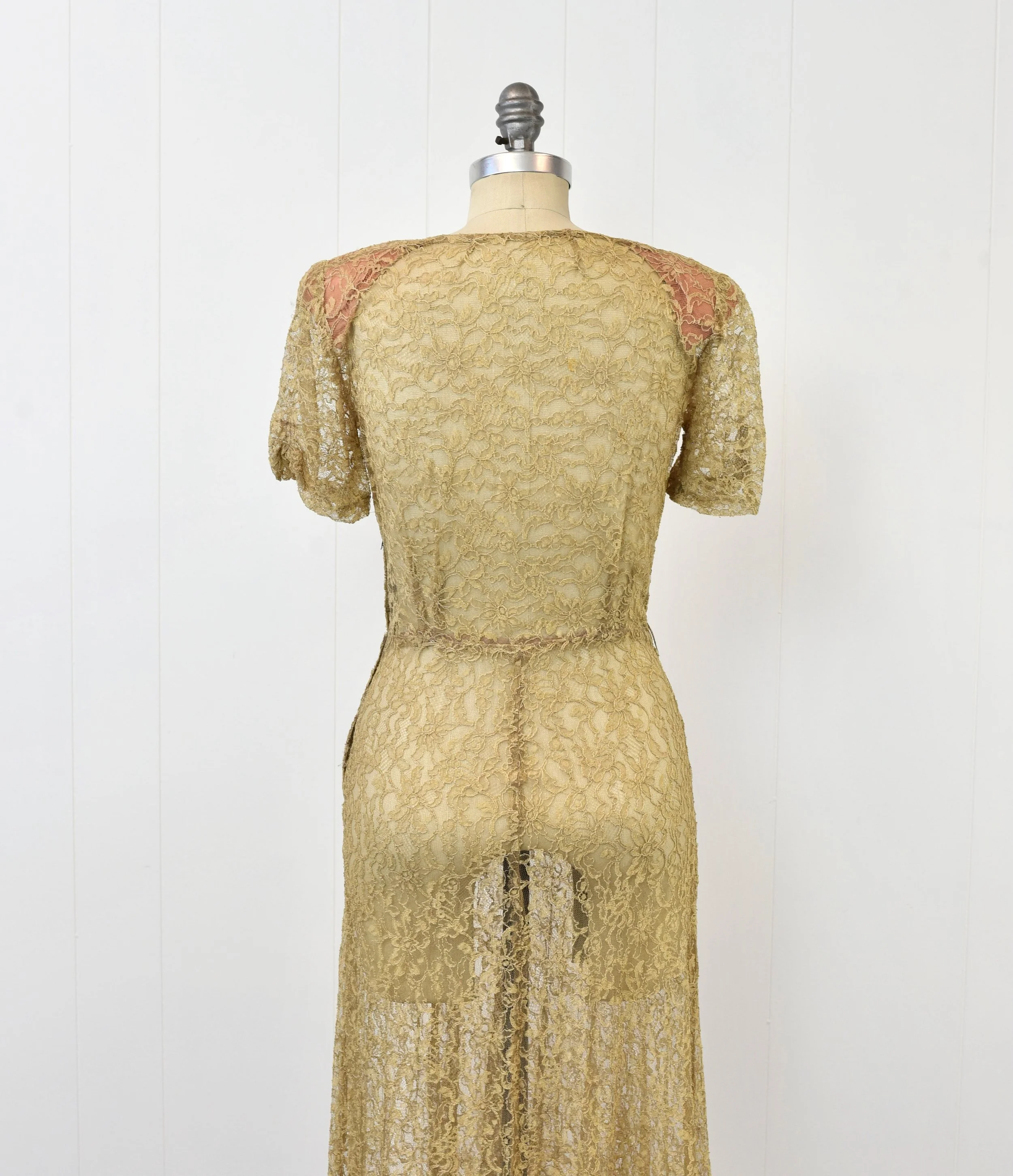 1940s Lace Sheer Floral Beige Tan Pinup Petite Dress Canned Ham Vintage 1940s Lace Sheer Floral Beige Tan Pinup Petite Dress Canned Ham Vintage
