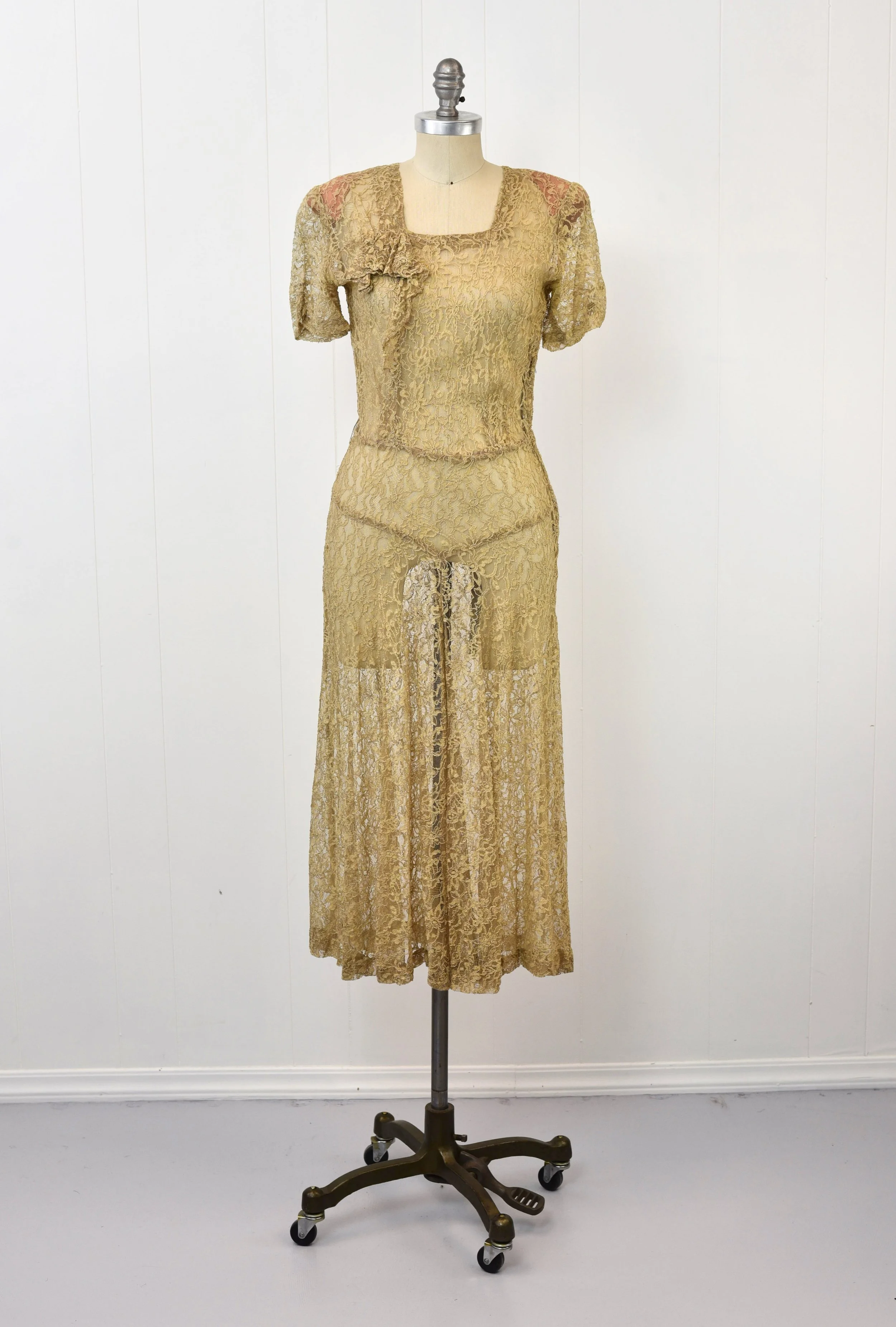 1940s Lace Sheer Floral Beige Tan Pinup Petite Dress  Canned Ham Vintage