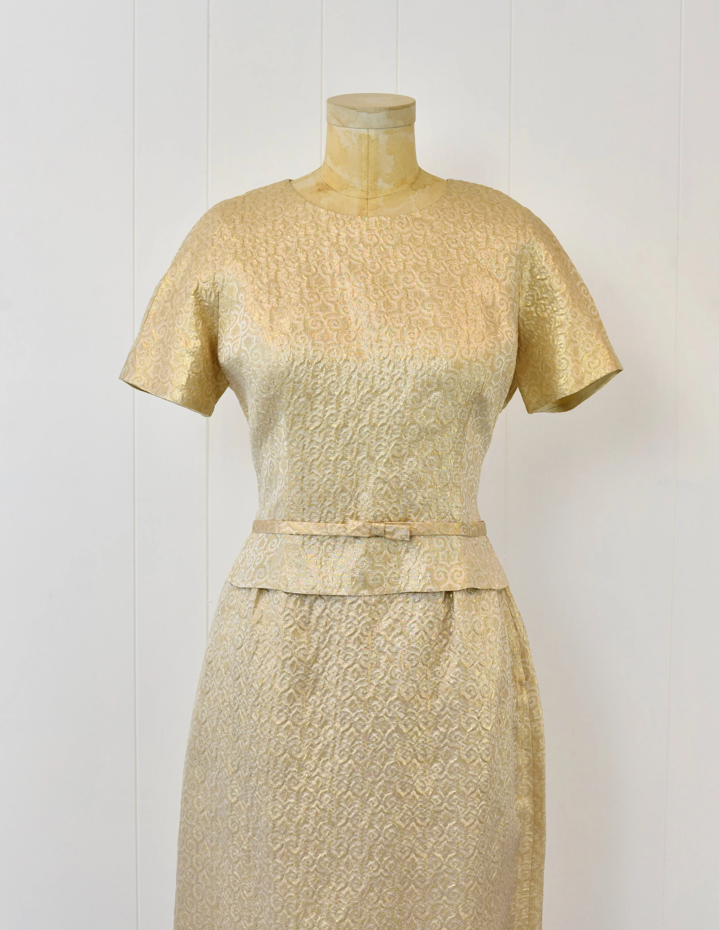 green emerald velvet dress Statement main image 1