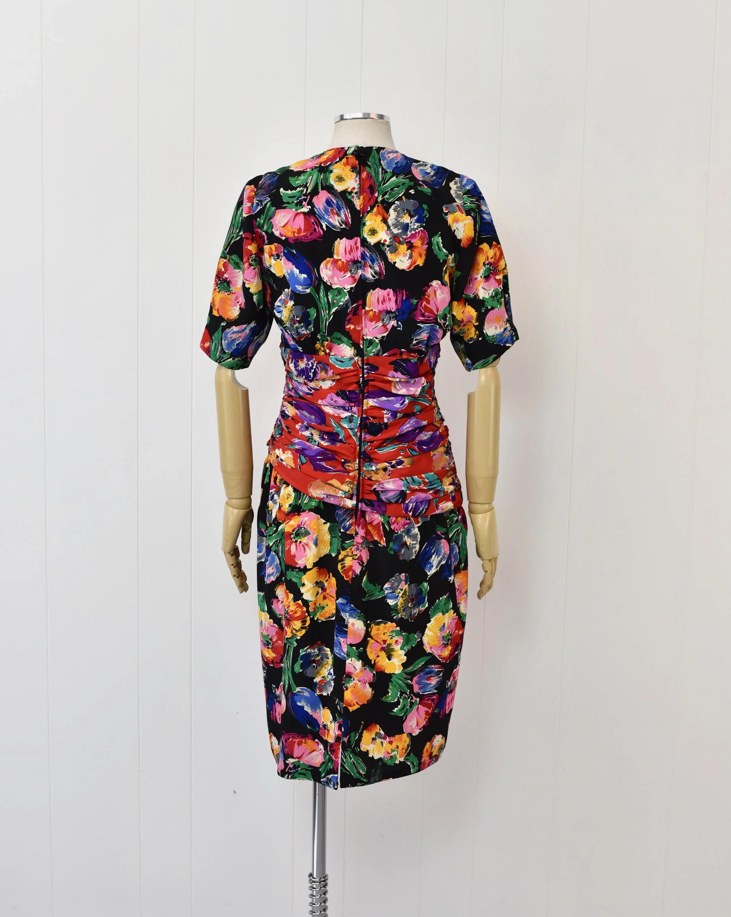 1980s AJ Bari Bright Colorful Floral Print Gathered Dress  Canned Ham  Vintage