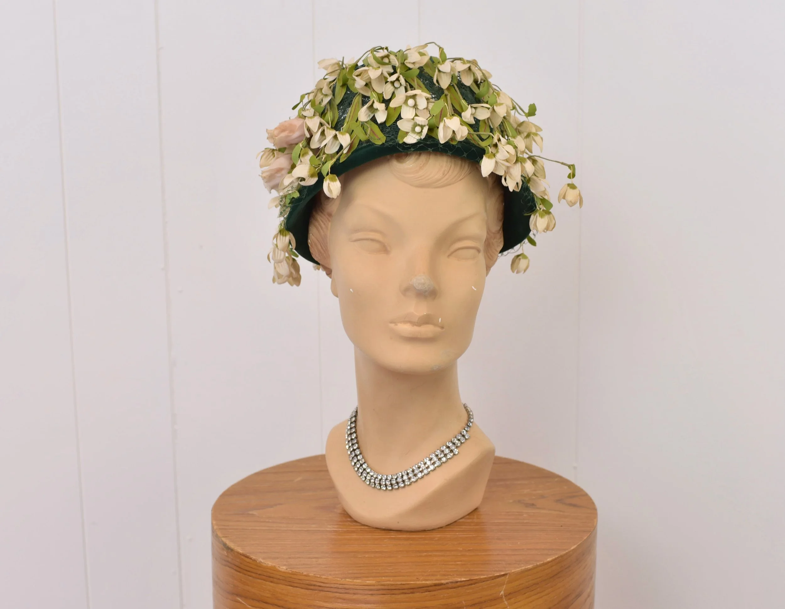 Flower Vintage Looking Hats Vintage Women With Retro Flower Hat