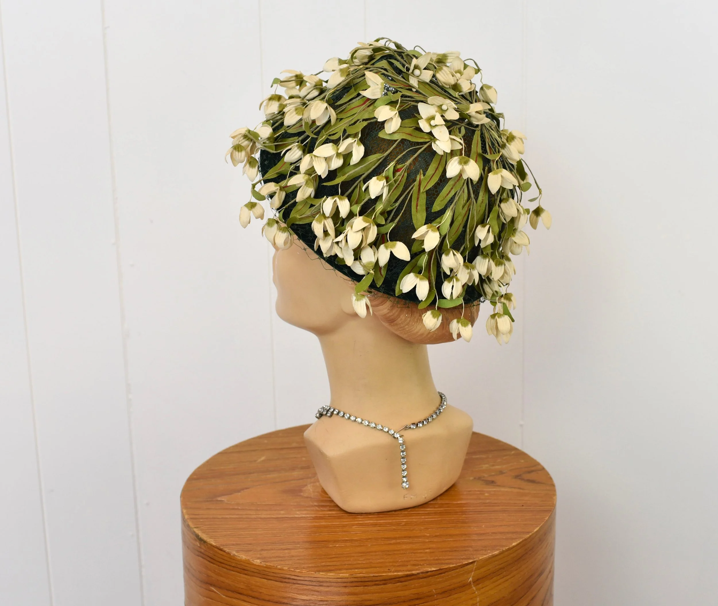 1960s Faux Flower Green White Mod Amy New York Hat — Canned 